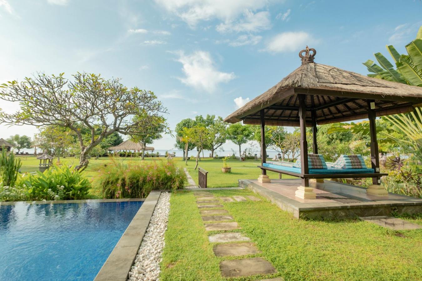 Jepun Oceanfront Villa #2 - Photo 8