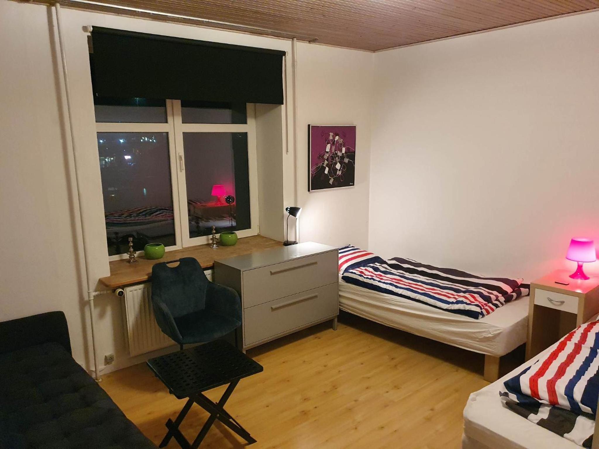Basic Triple Room with Shared Bathroom photo 1
