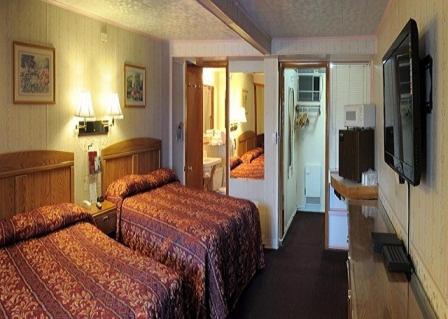 Double Room With Two Double Beds photo 1