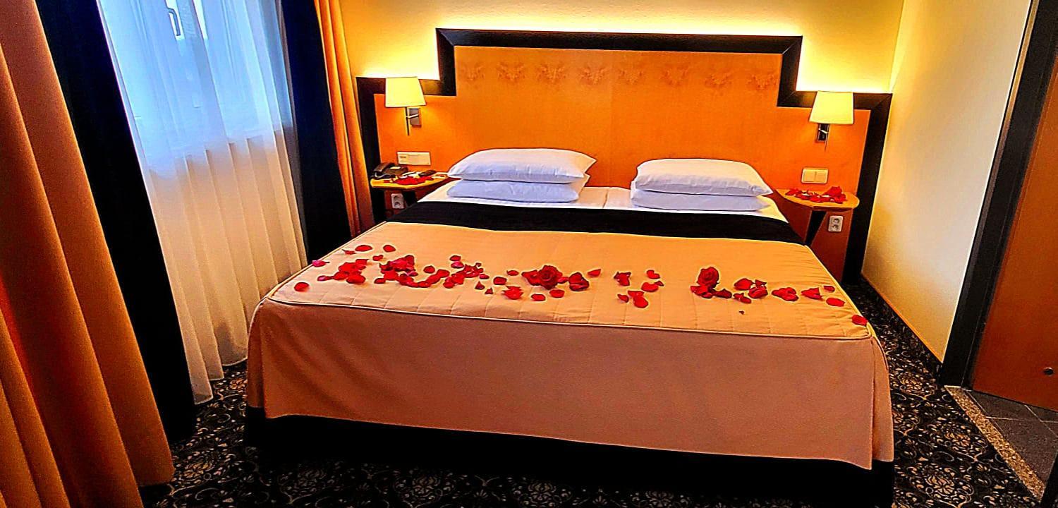Valentine Suite
