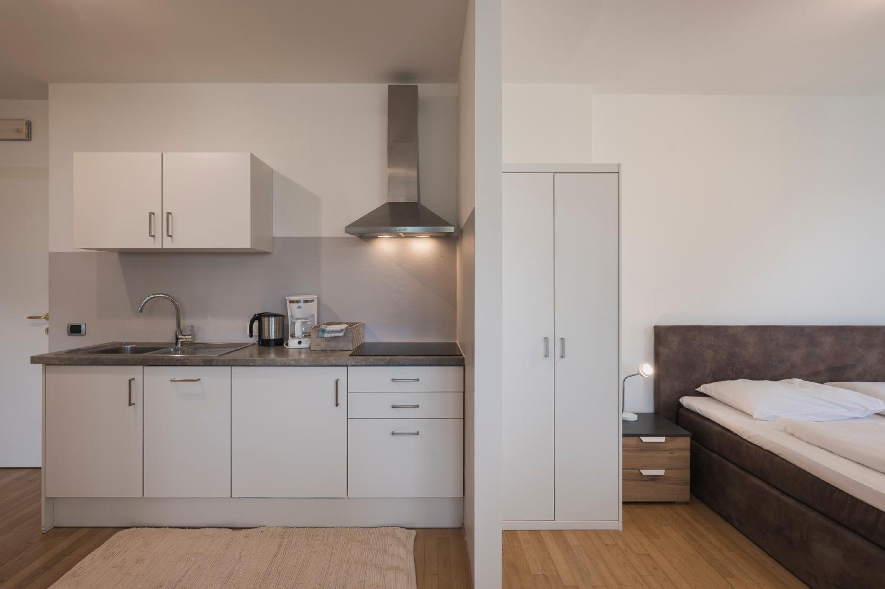 Apartment - E photo 2