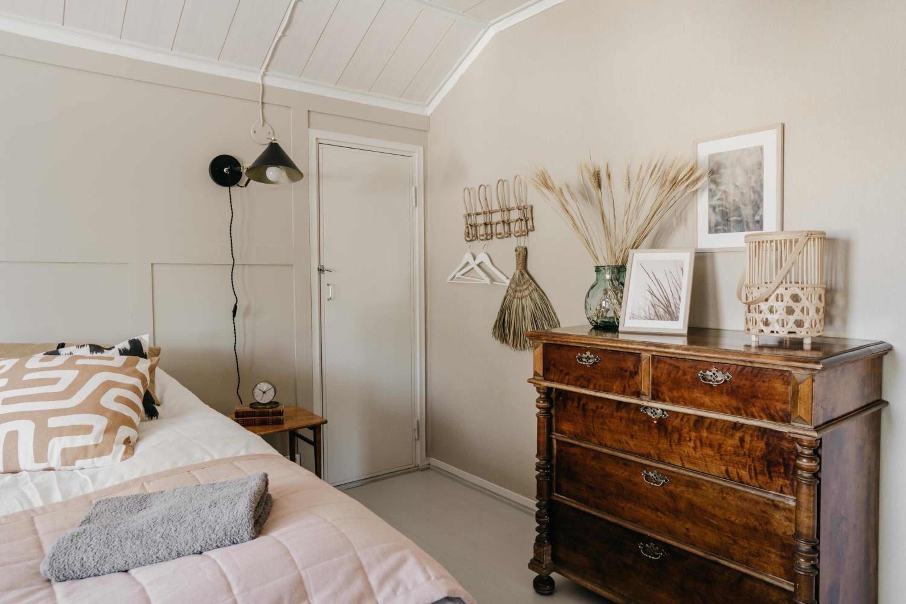 Double Room with Shared Bathroom photo 2