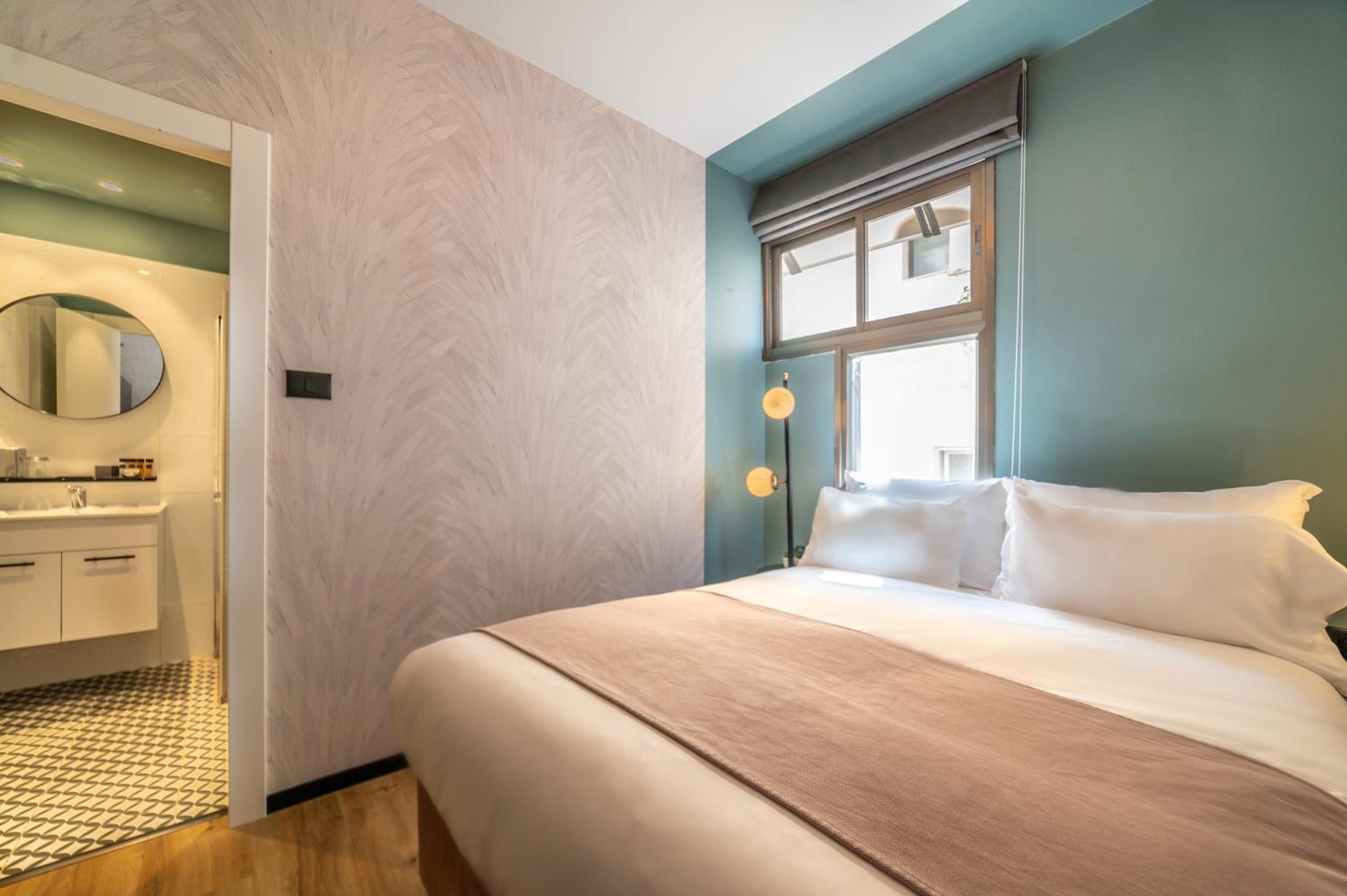 Economy Double Room - Photo 2
