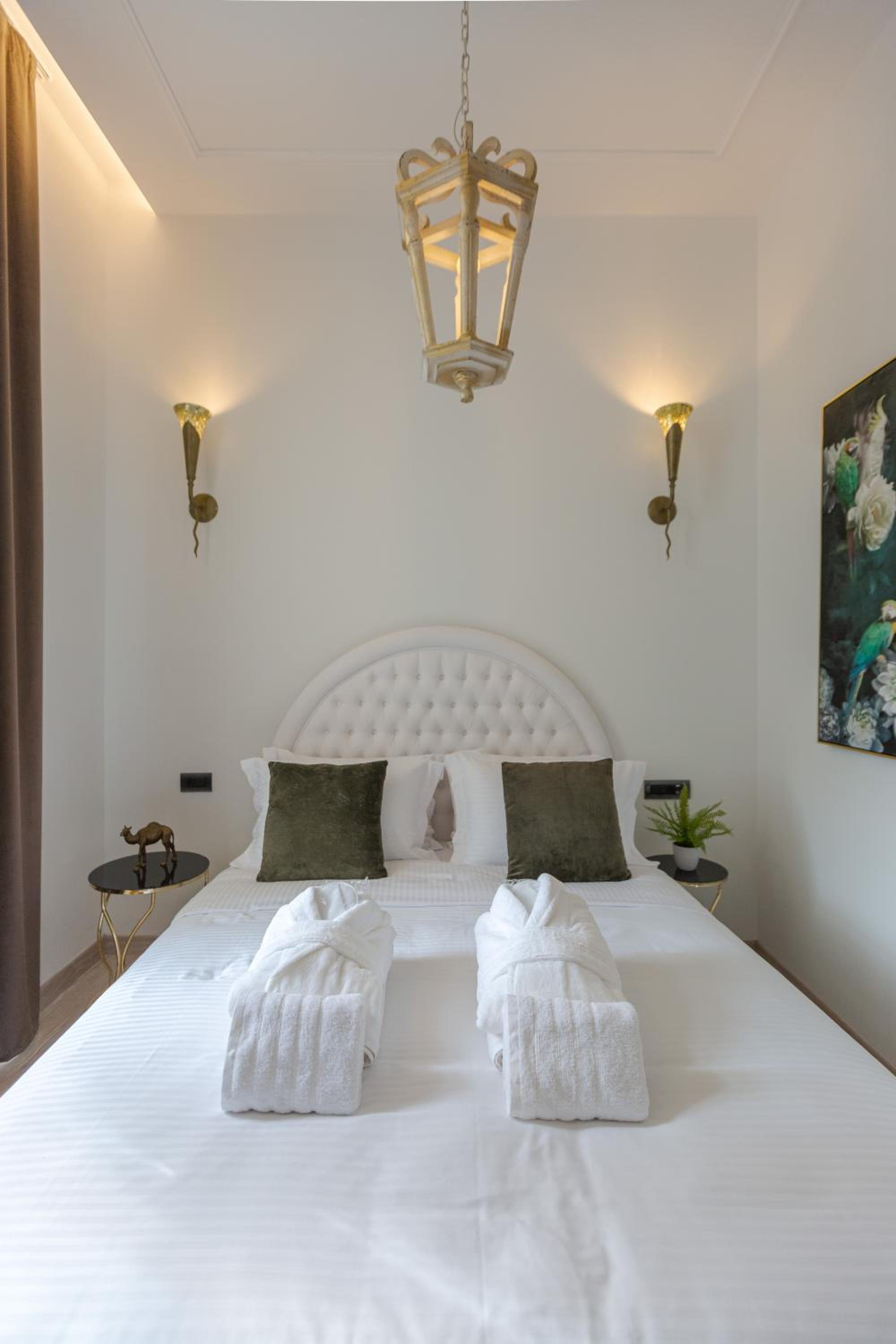 Superior Double Room - Photo 16