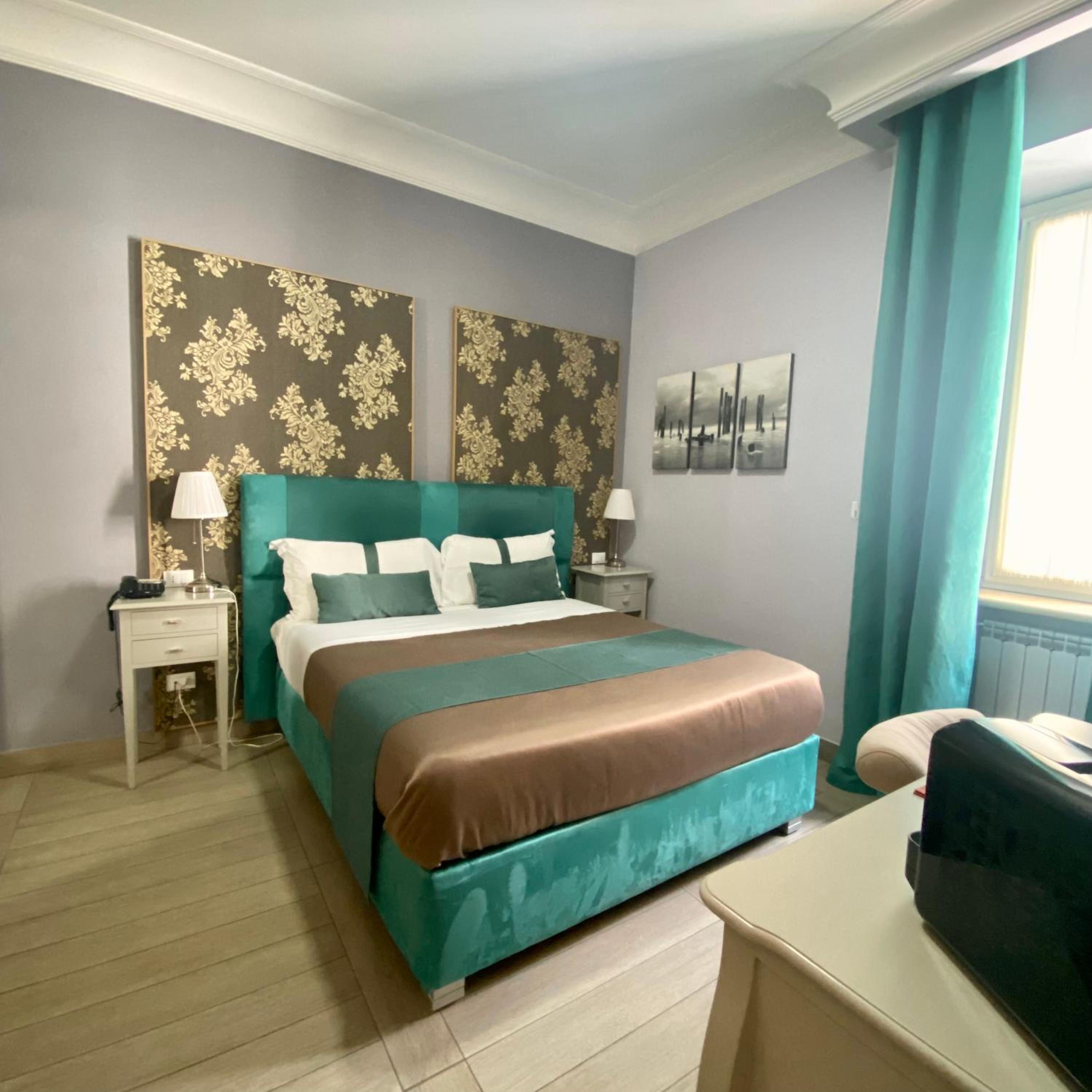 Double Room with Private Bathroom photo 3