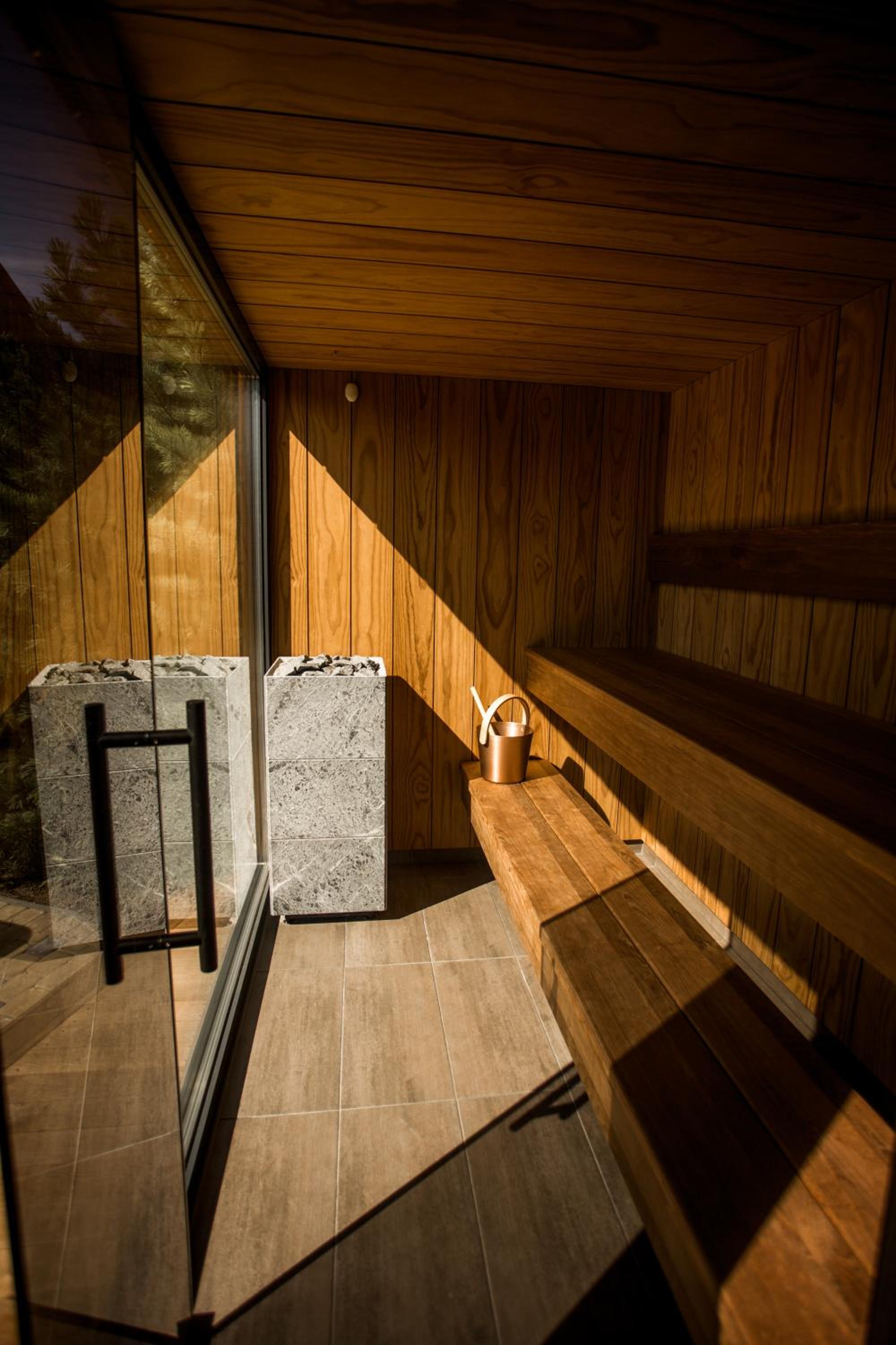 Two-Bedroom House - Photo 12