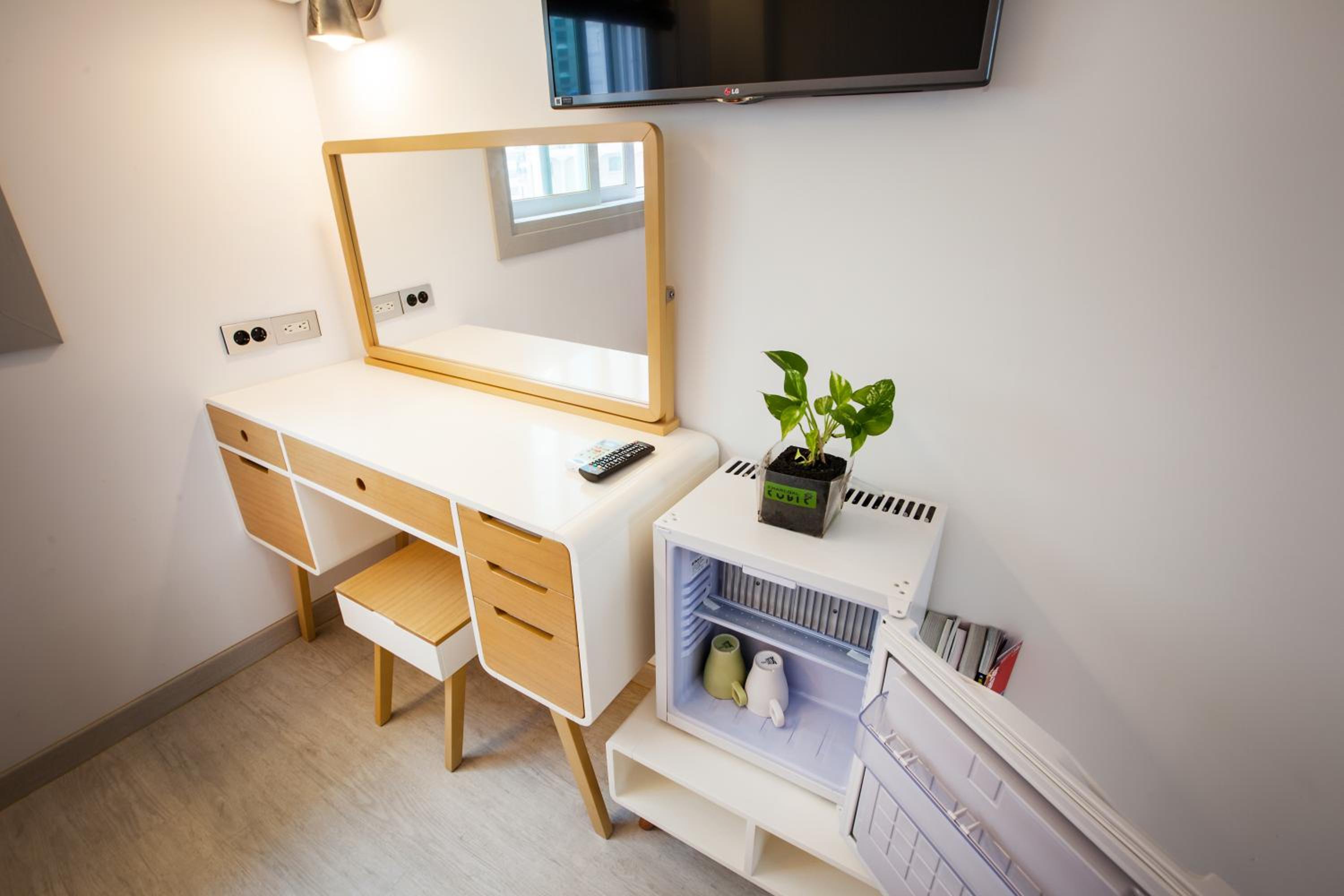 Standard Double Room - Photo 2