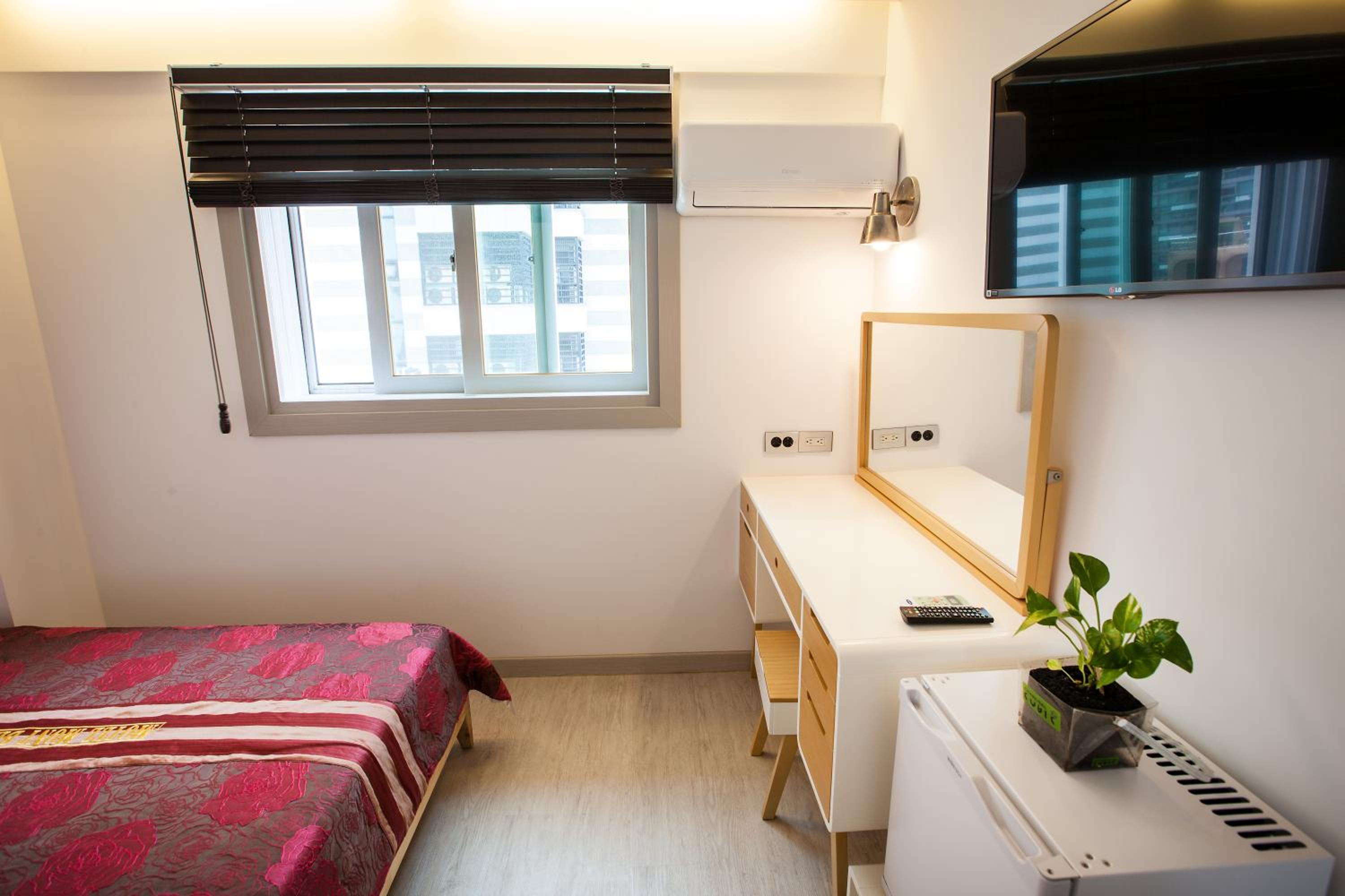Standard Double Room - Photo 6