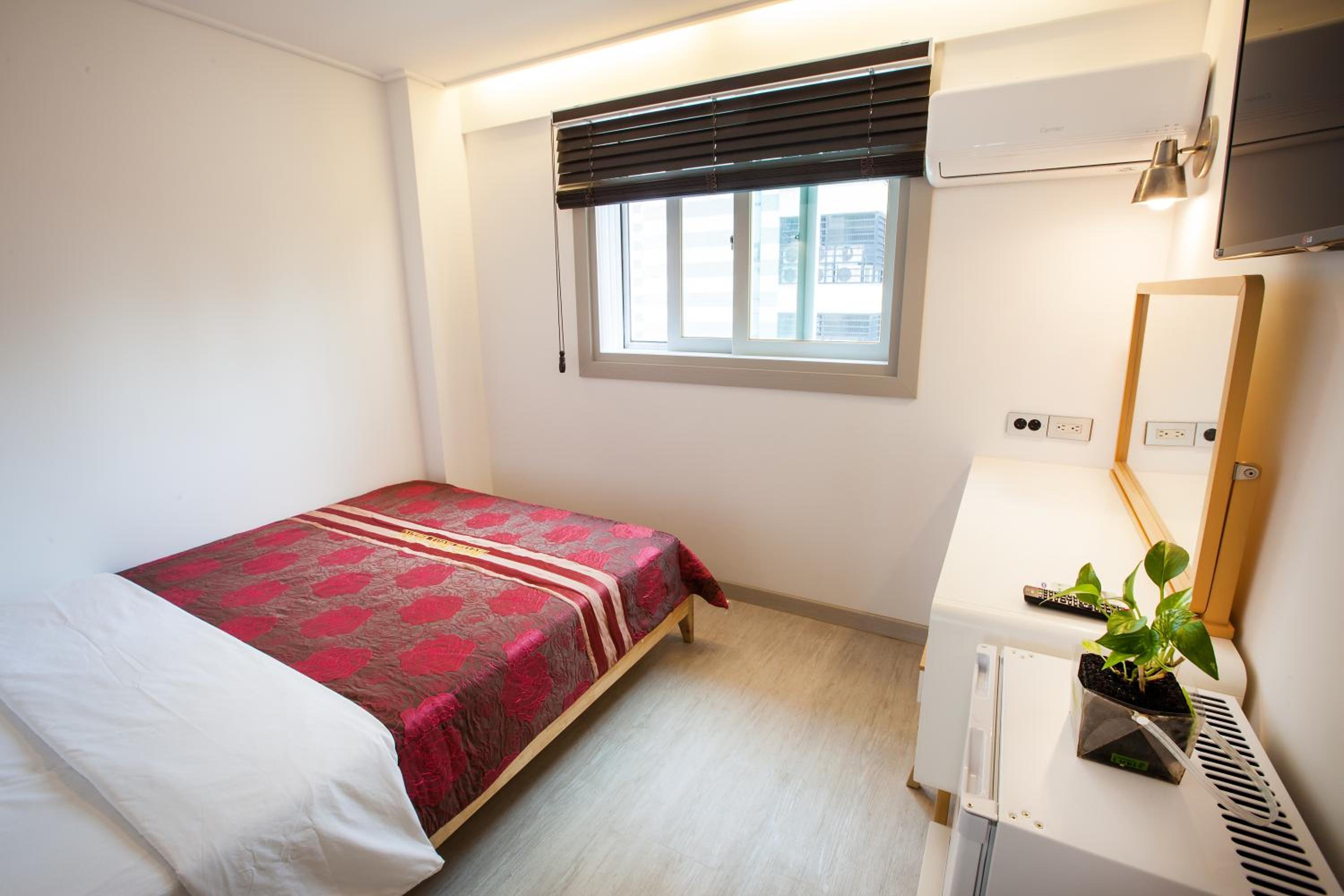 Standard Double Room - Photo 1