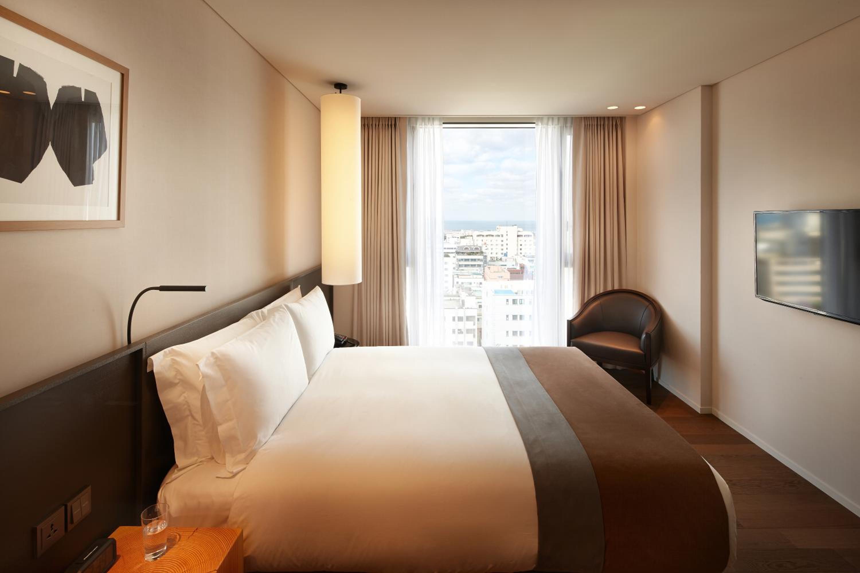 Grand Room photo 2