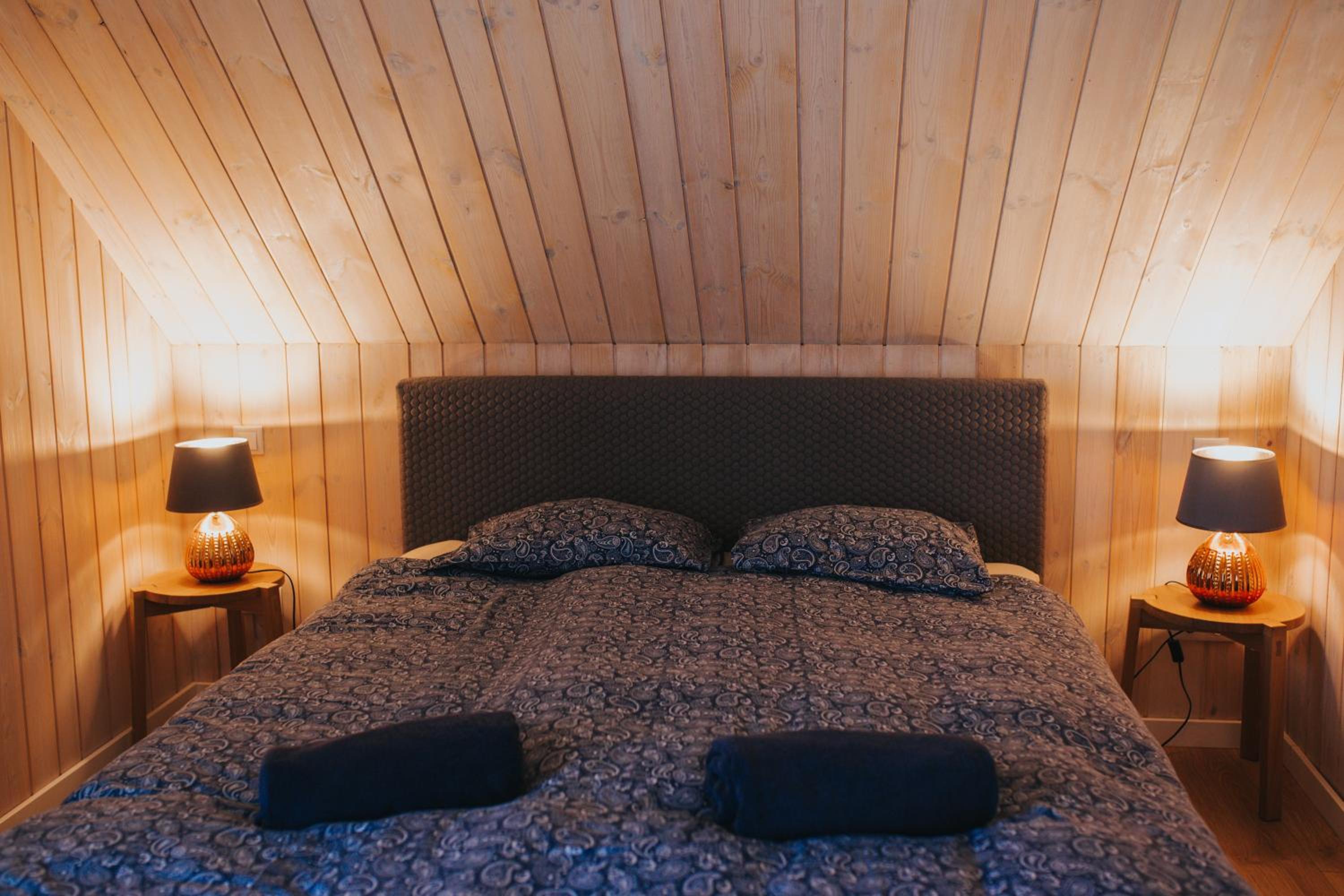 Two-Bedroom House - Photo 8
