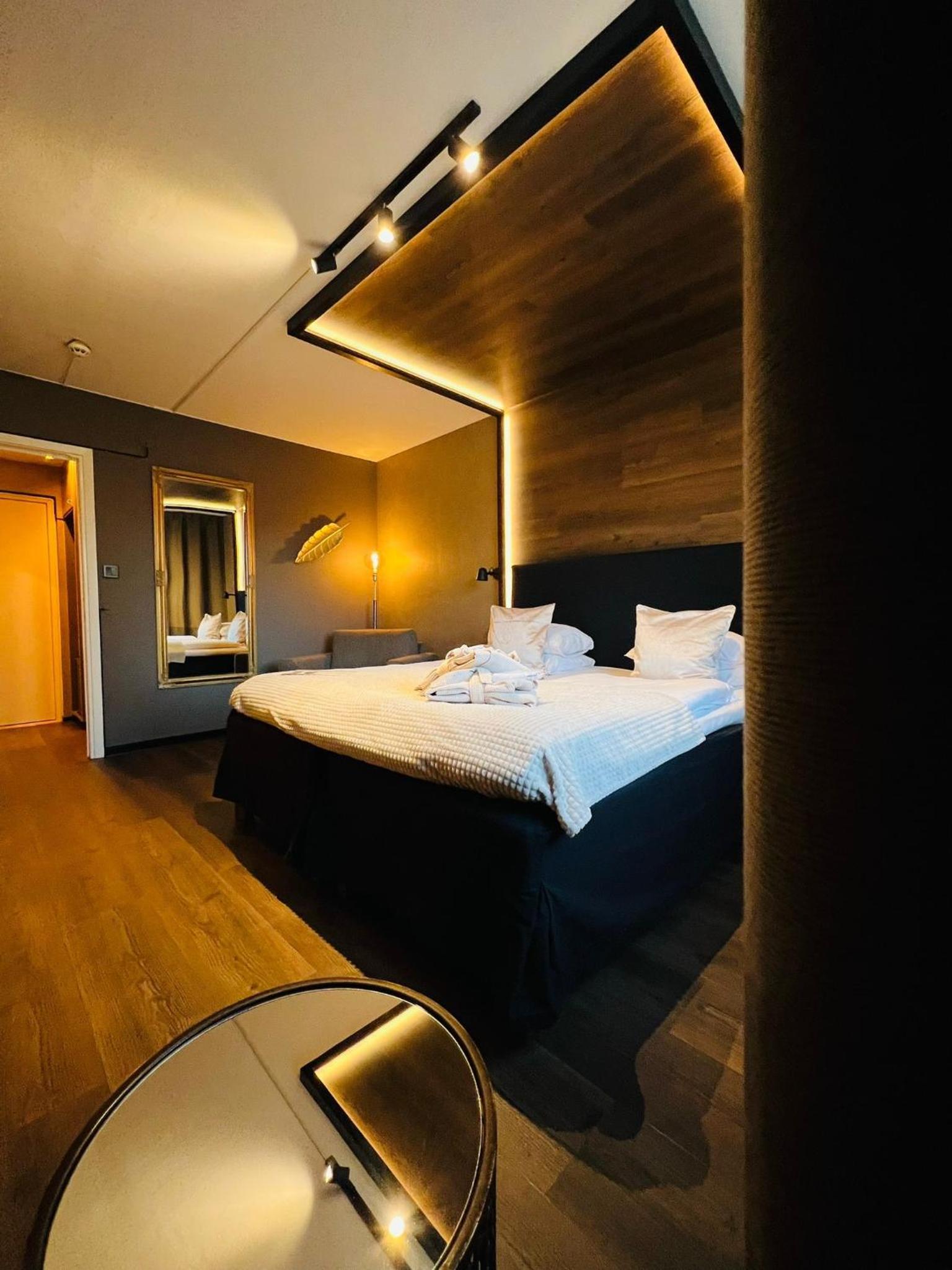 Executive King Room - Photo 6
