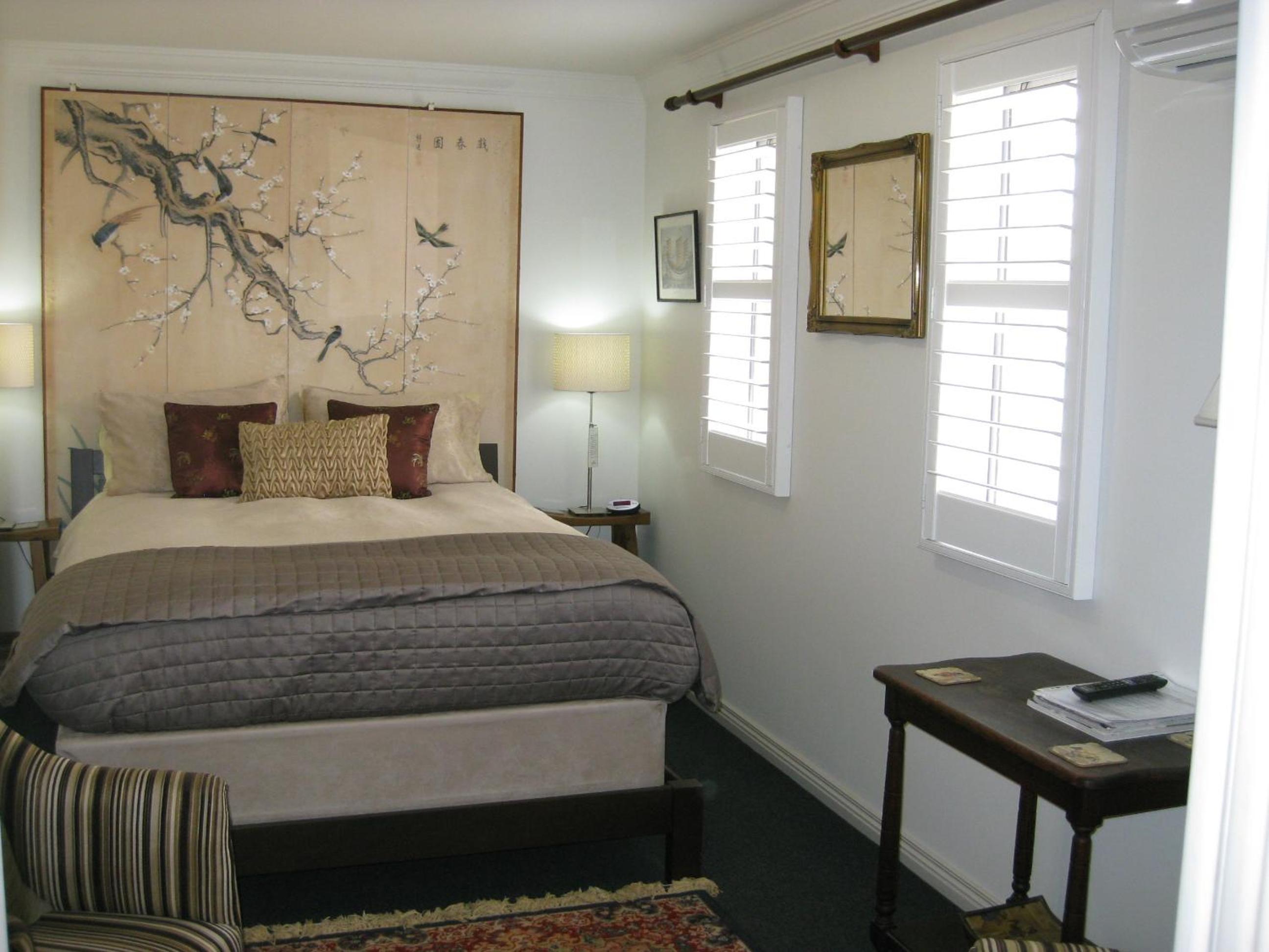 Queen Room photo 3