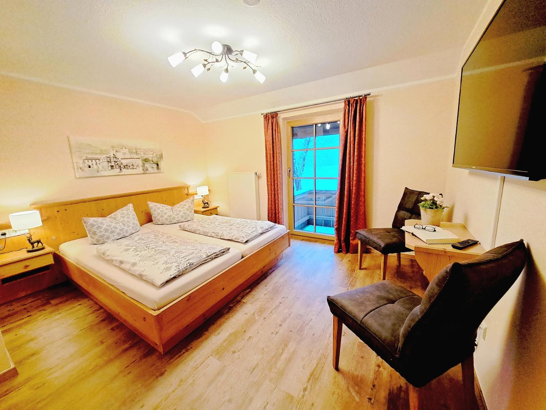 Comfort Double Room with Balcony and Lake View photo 1