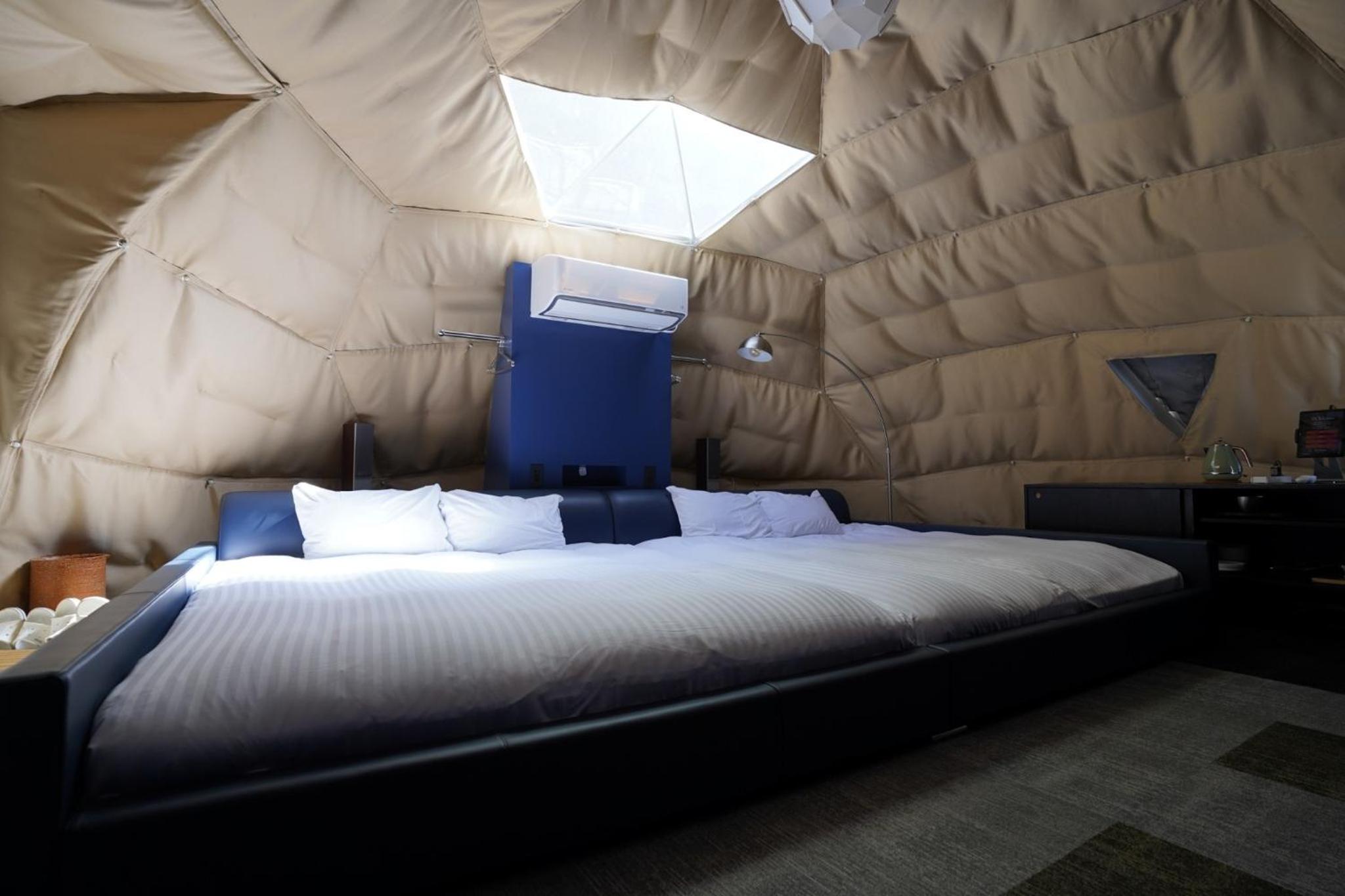 Tent - Photo 16