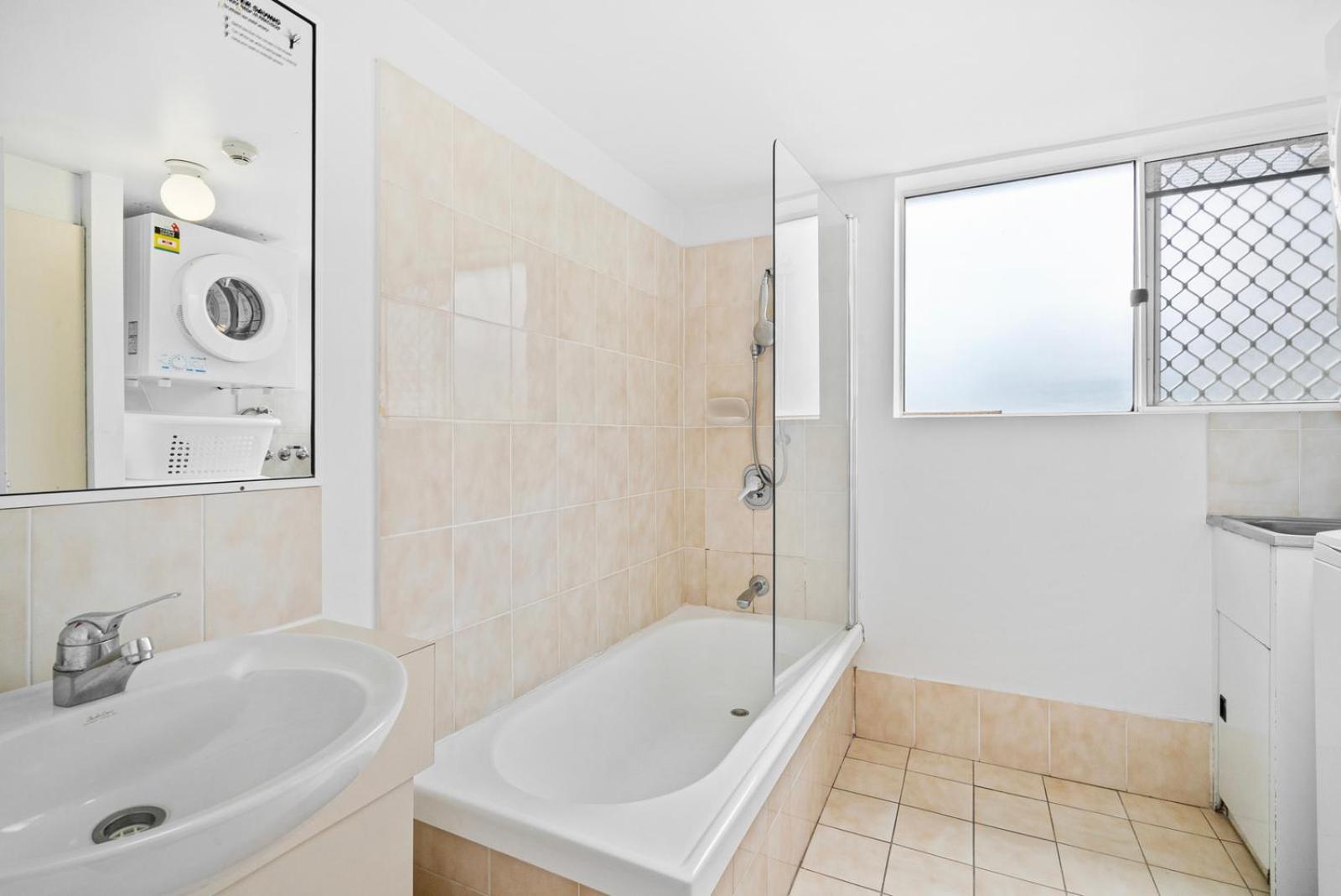 Two-Bedroom Apartment - Photo 6