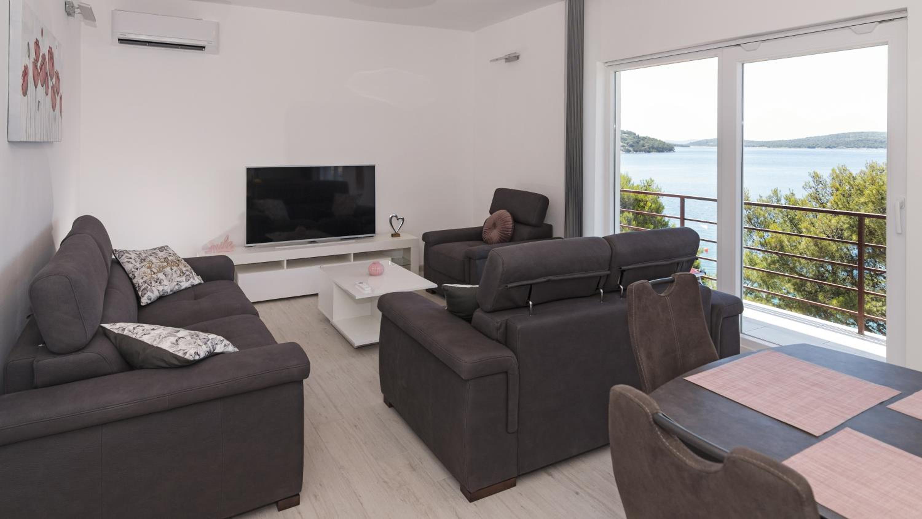 Three-Bedroom Apartment with Balcony