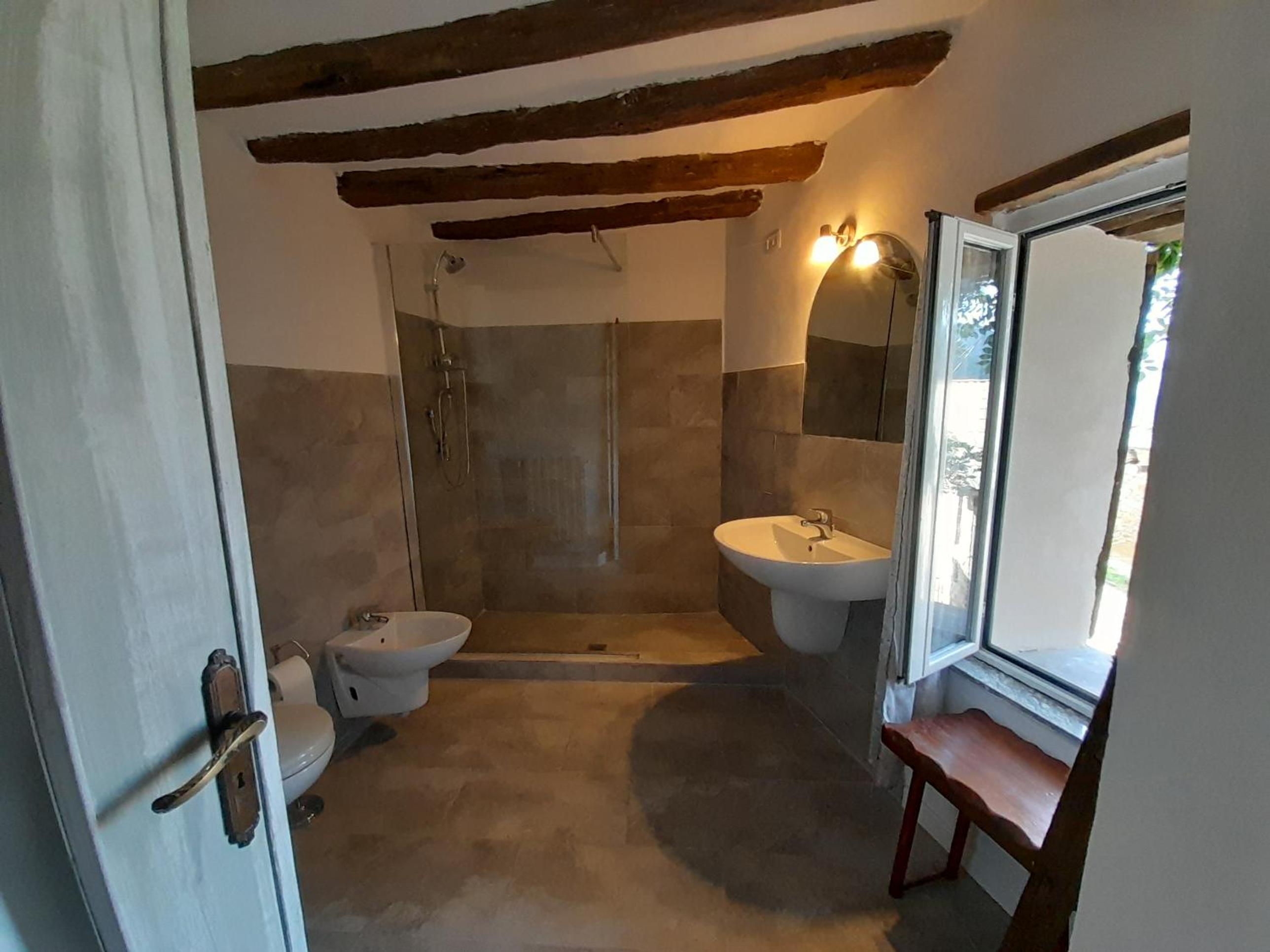 Apartment - Ground Floor photo 3