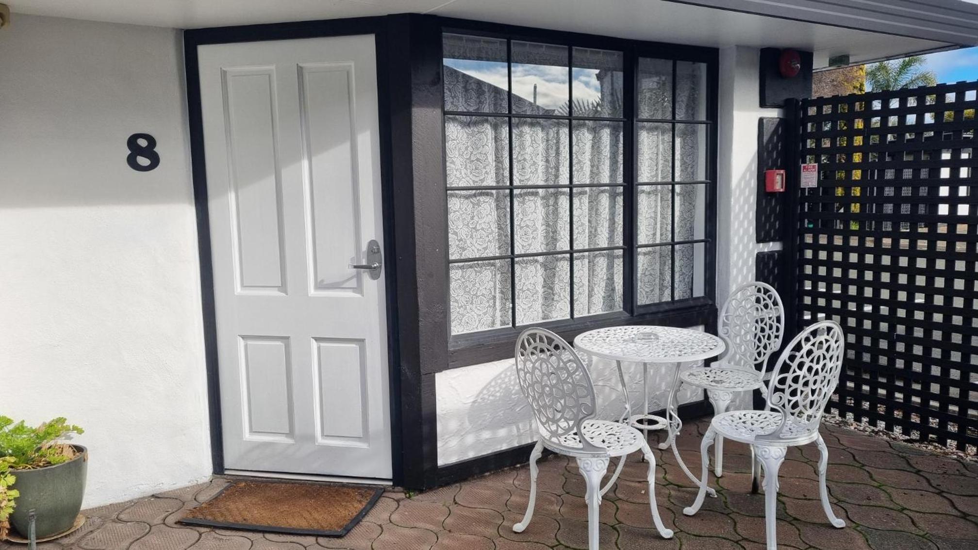 Twin Room - Disability Access, photo 6