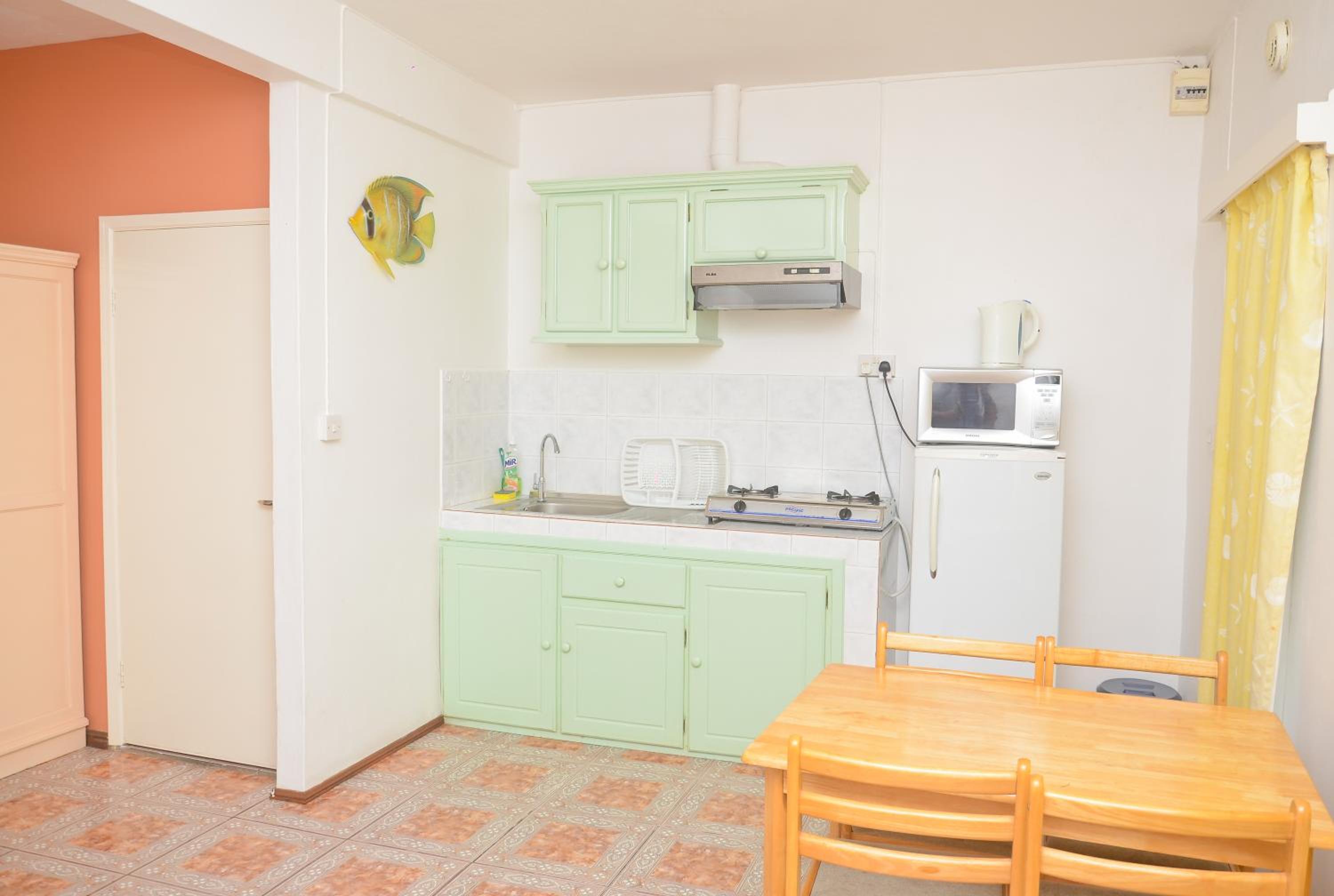Studio (2 Adults) photo 2
