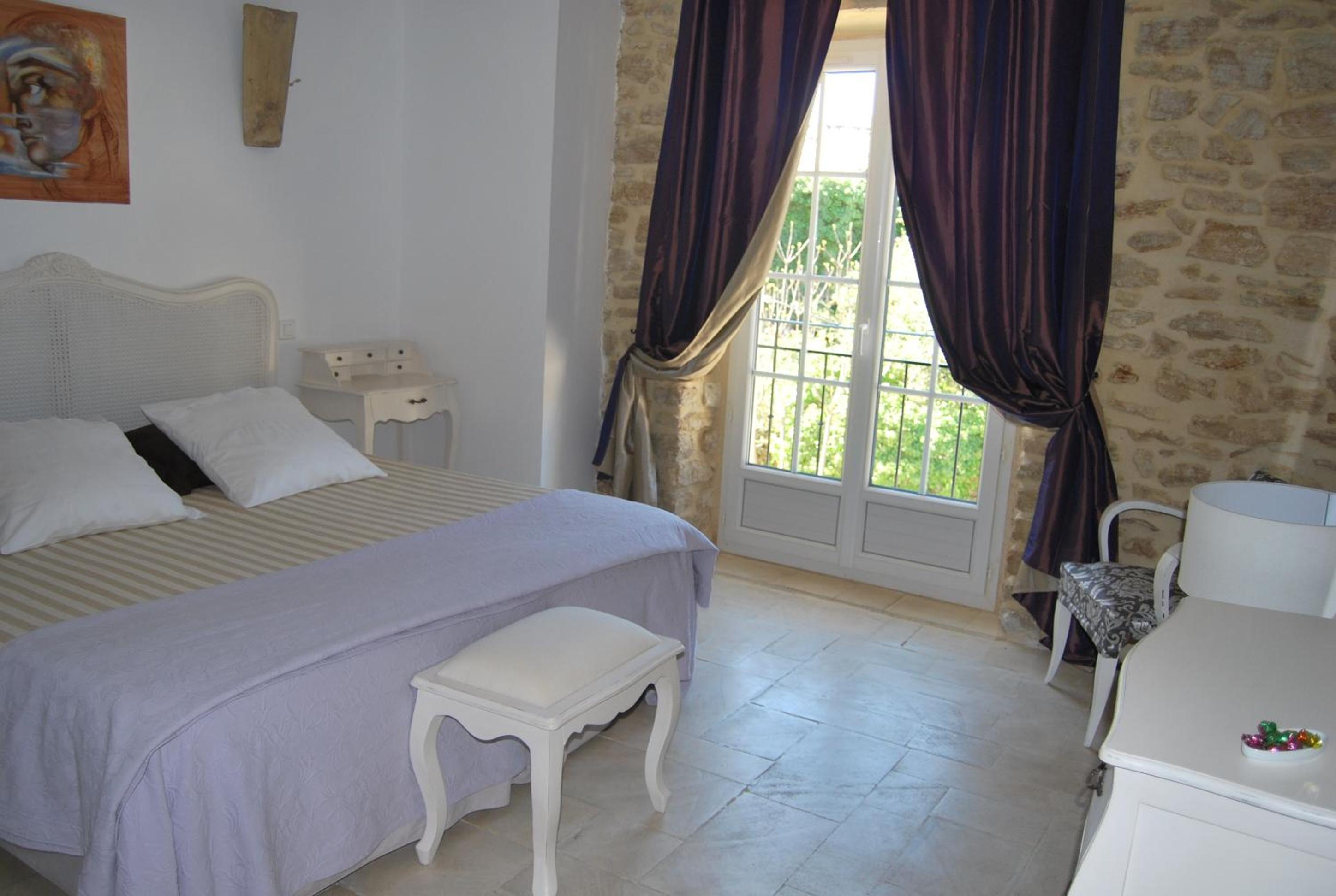 Double Room - Photo 2