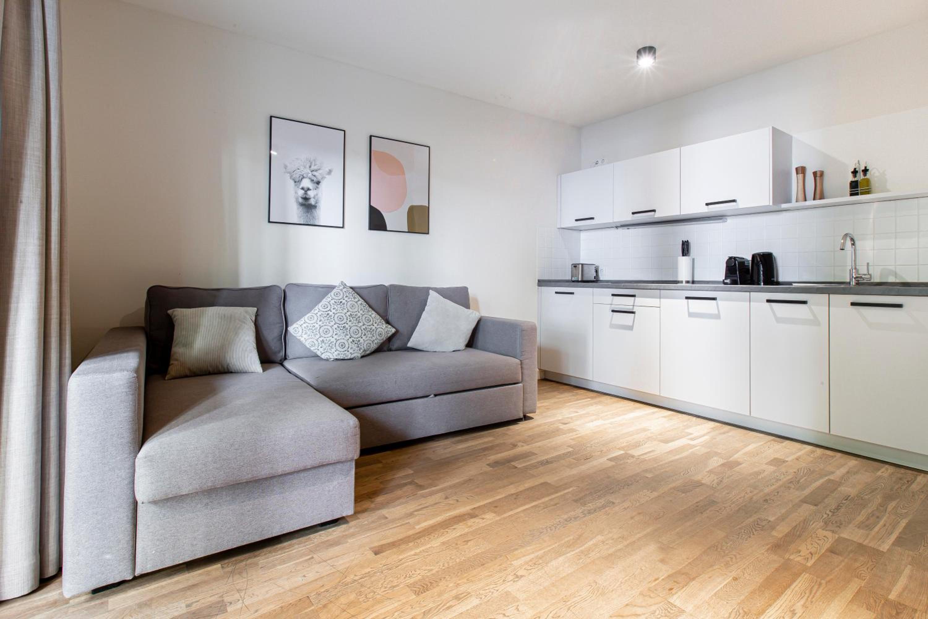 Two-Bedroom Suite with Terrace photo 2