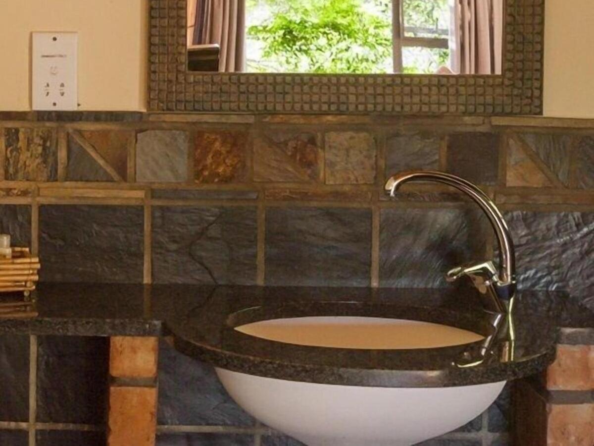 Three-Bedroom Chalet photo 3
