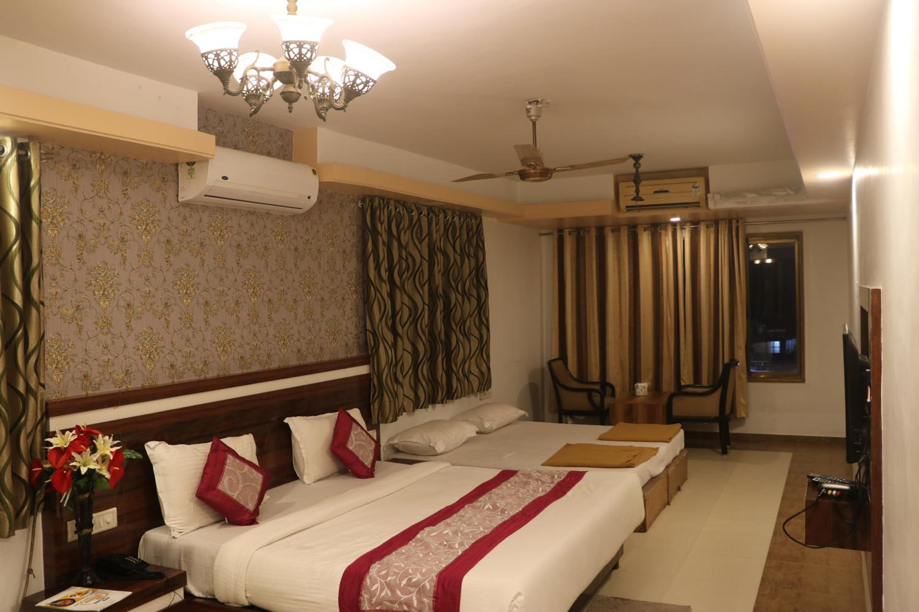 Suite Room  - Photo 3