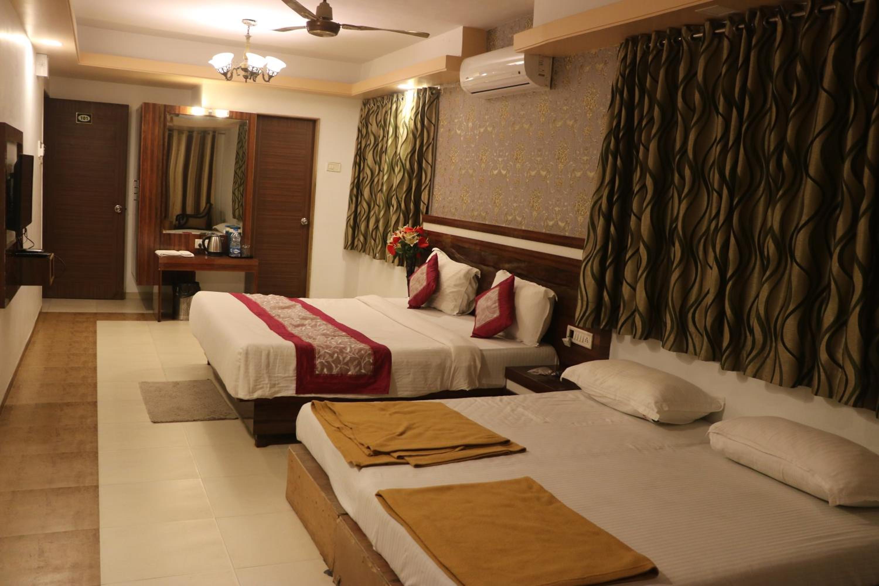 Suite Room  - Photo 1