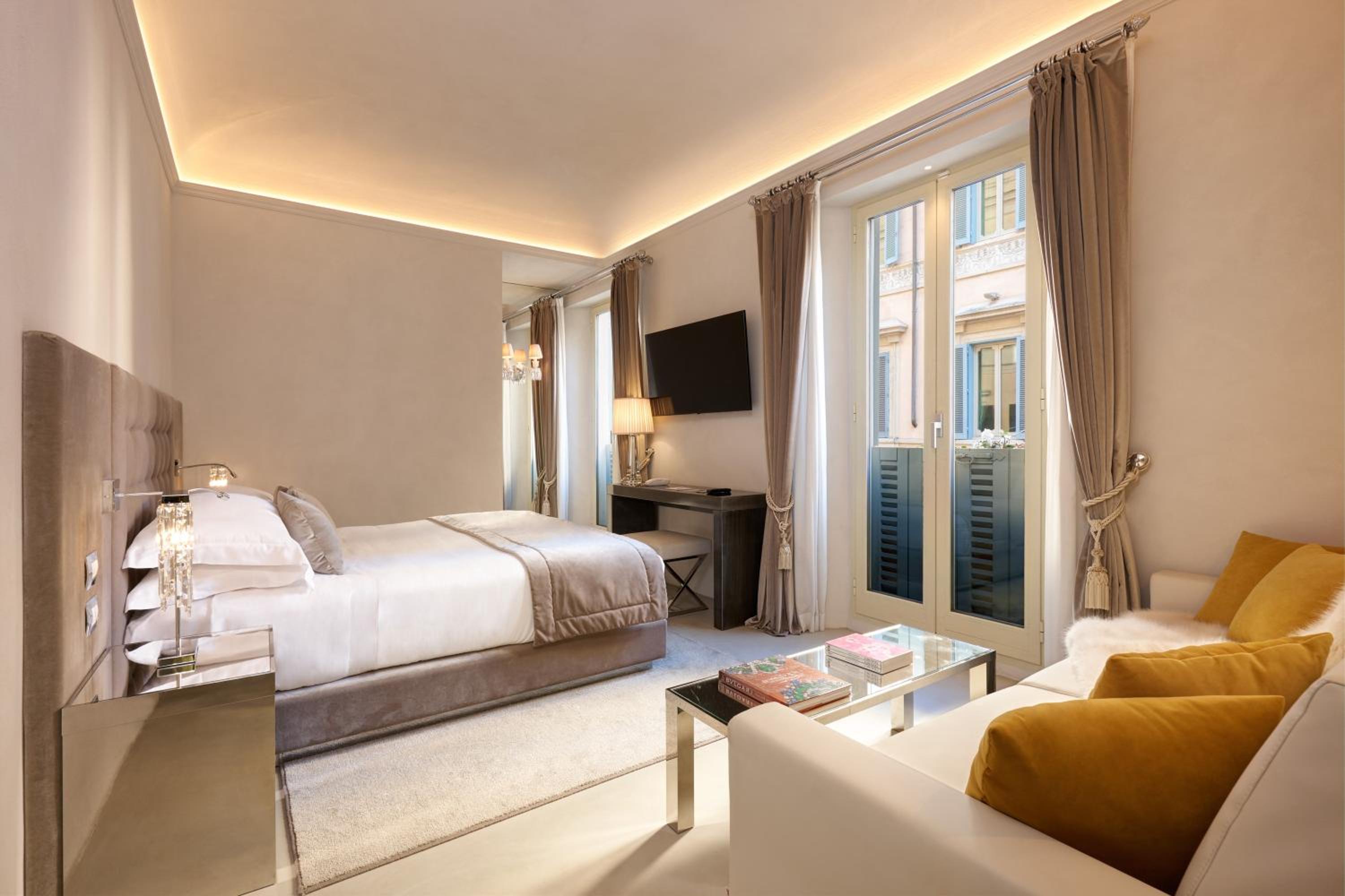Deluxe King Room