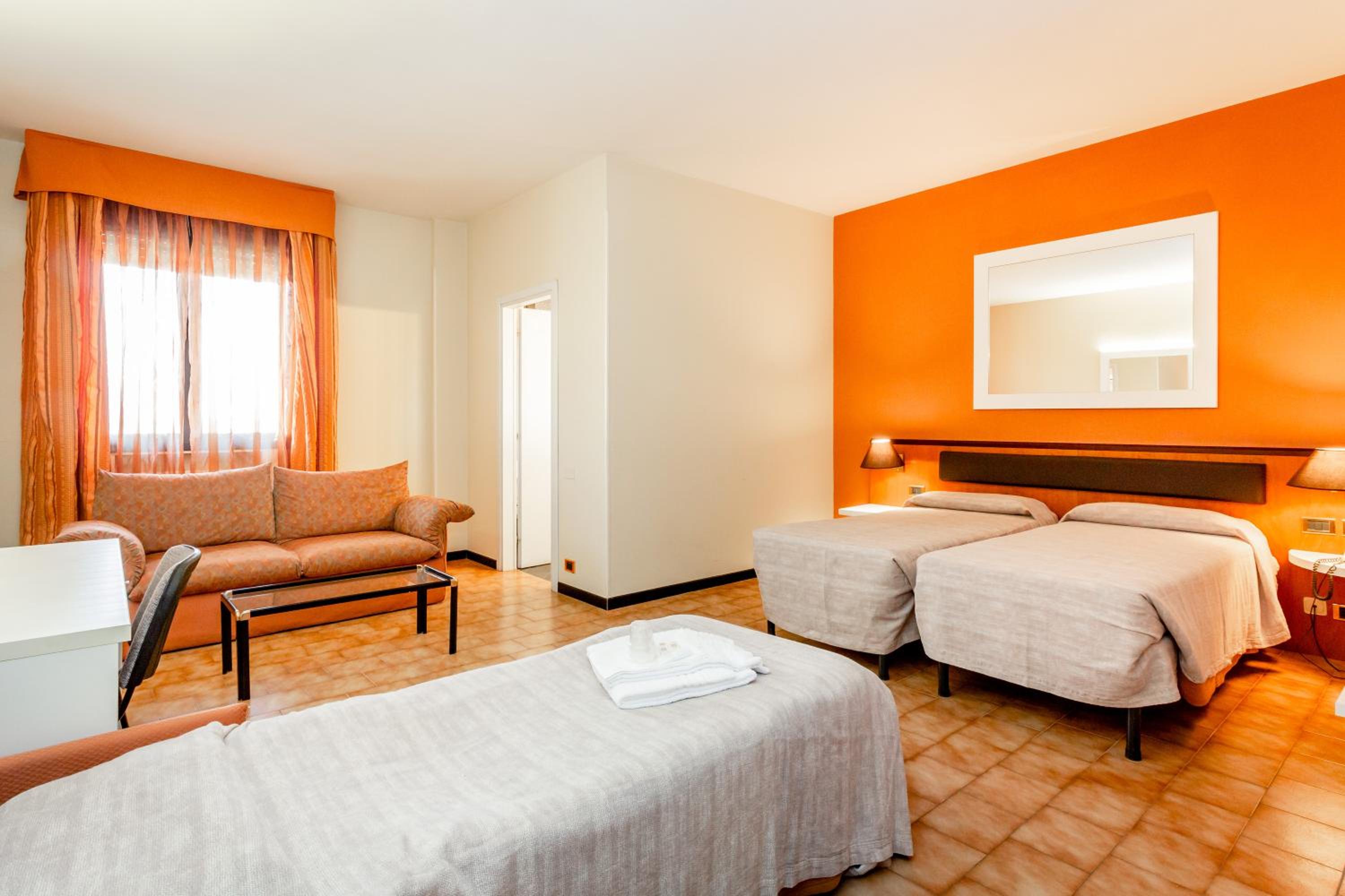 Classic Triple Room