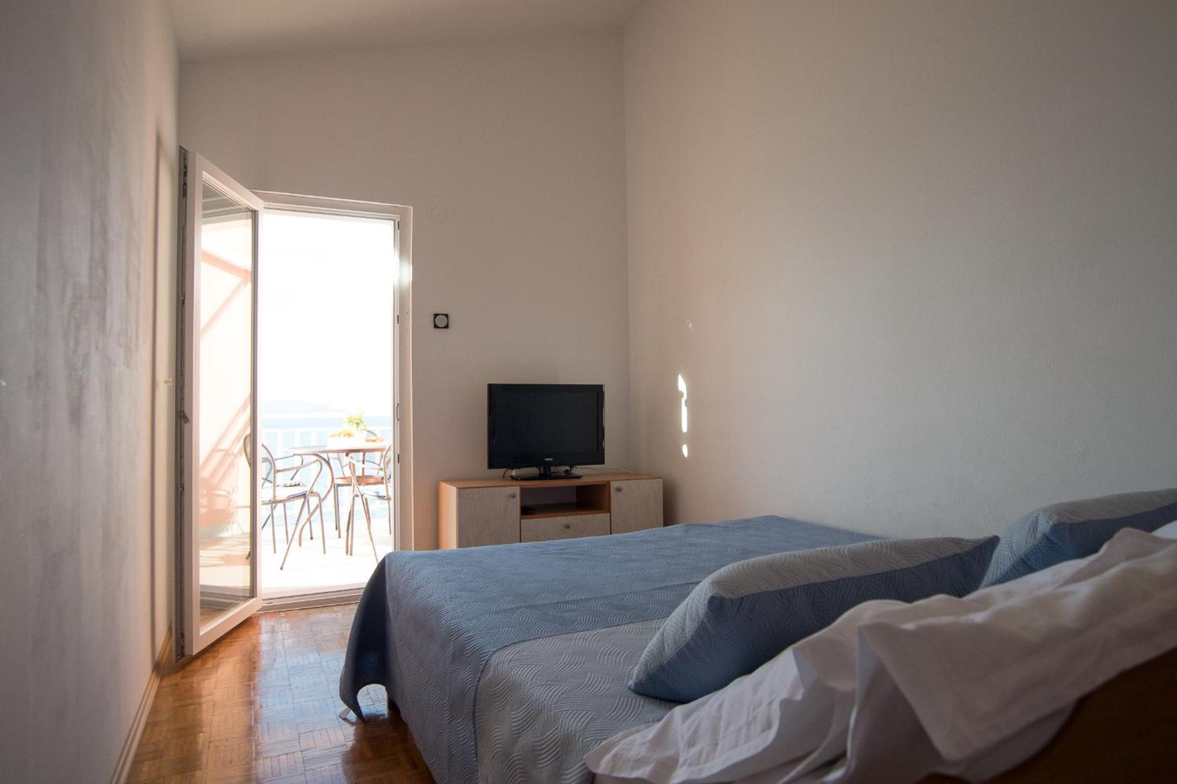 Three-Bedroom Apartment photo 1