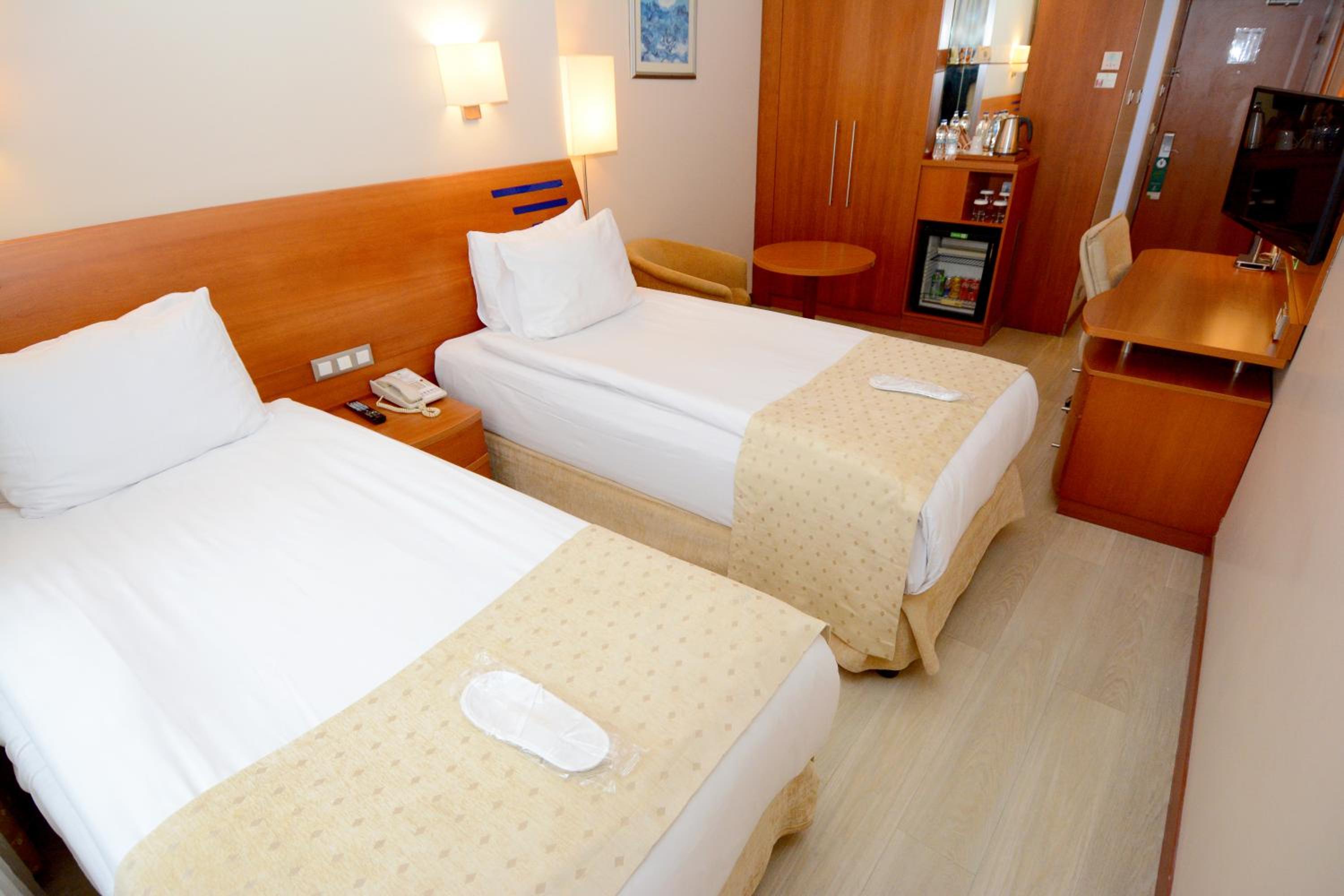 Standard Twin Room photo 1