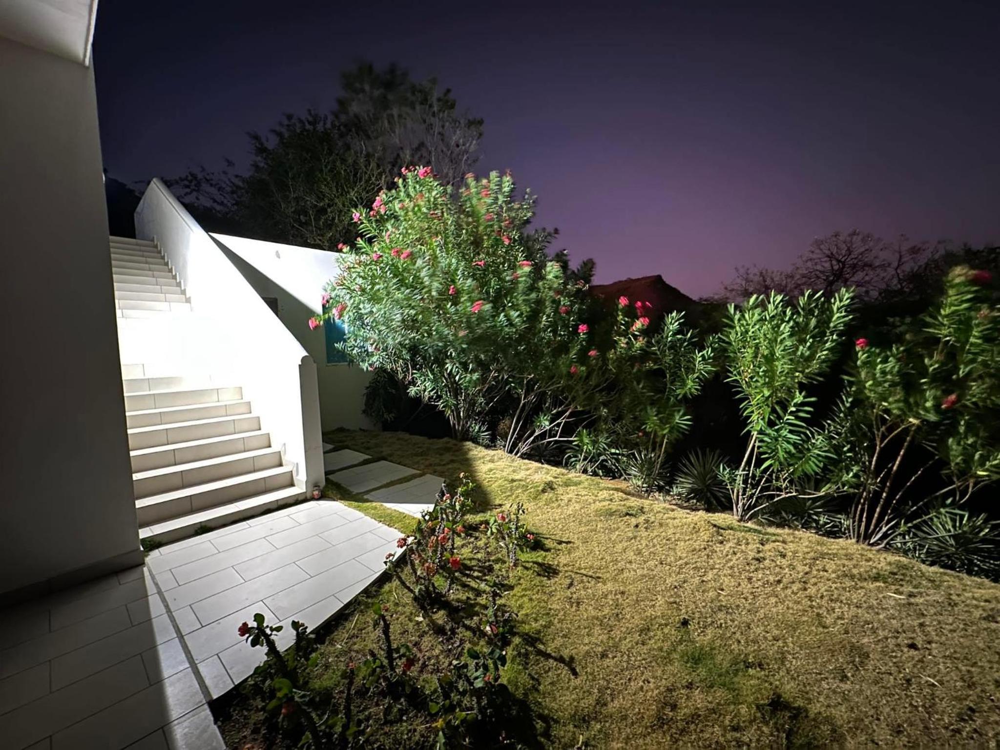Four-Bedroom House photo 2