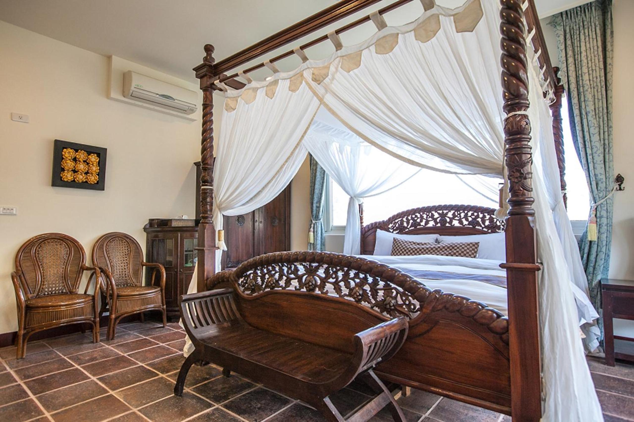 Quadruple Room with Private Bathroom photo 1