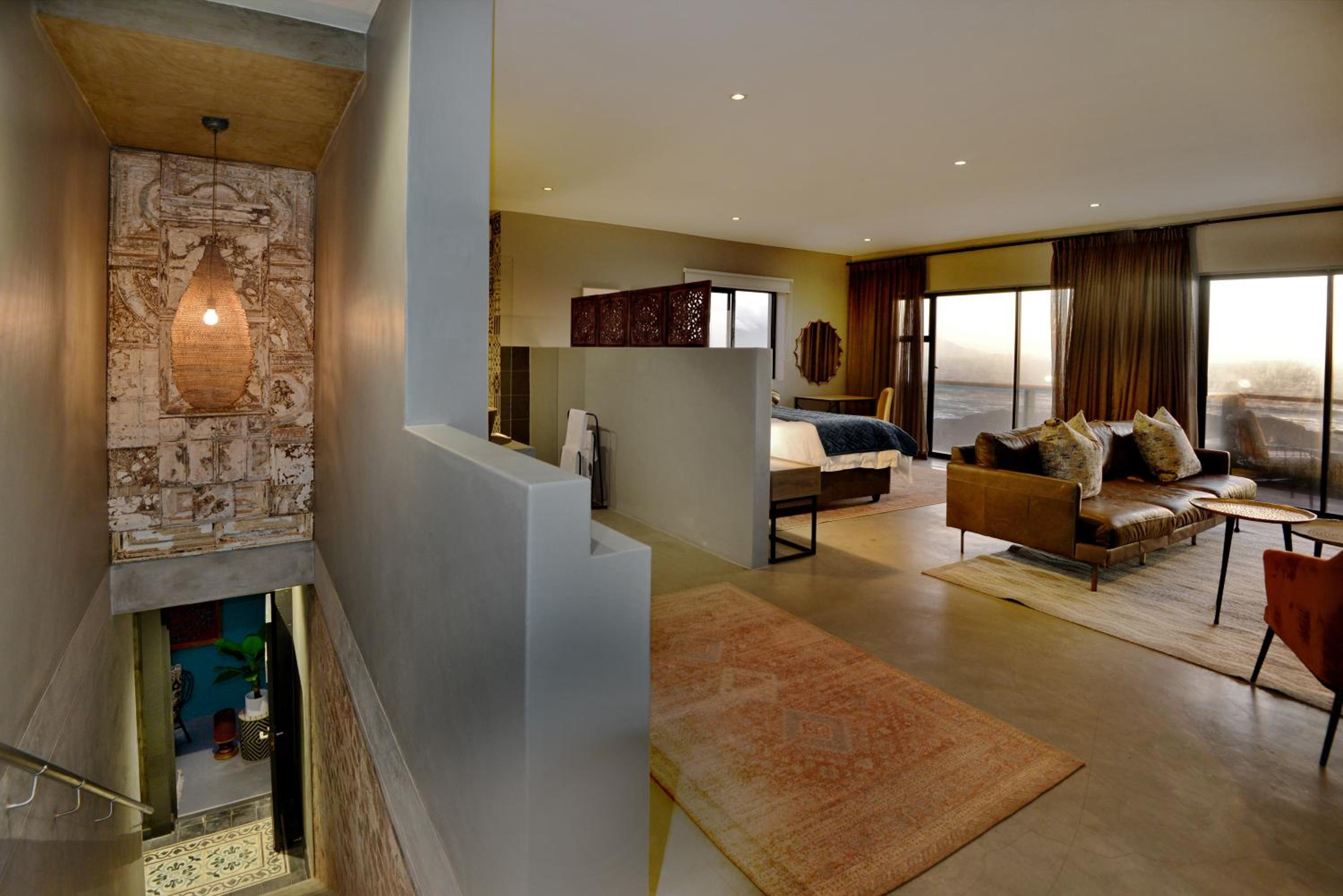 Suite - Photo 2