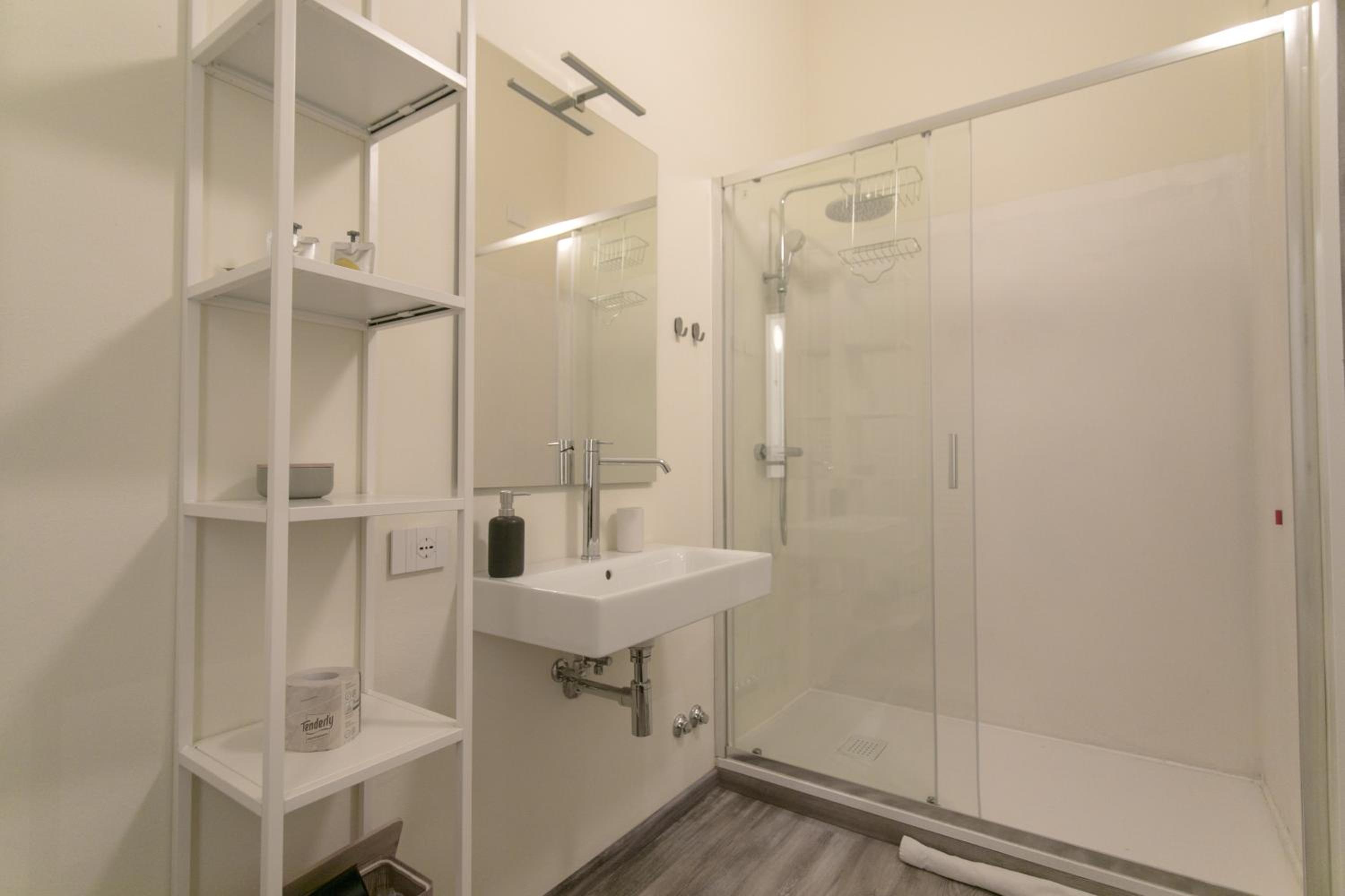 Deluxe Room - Photo 7
