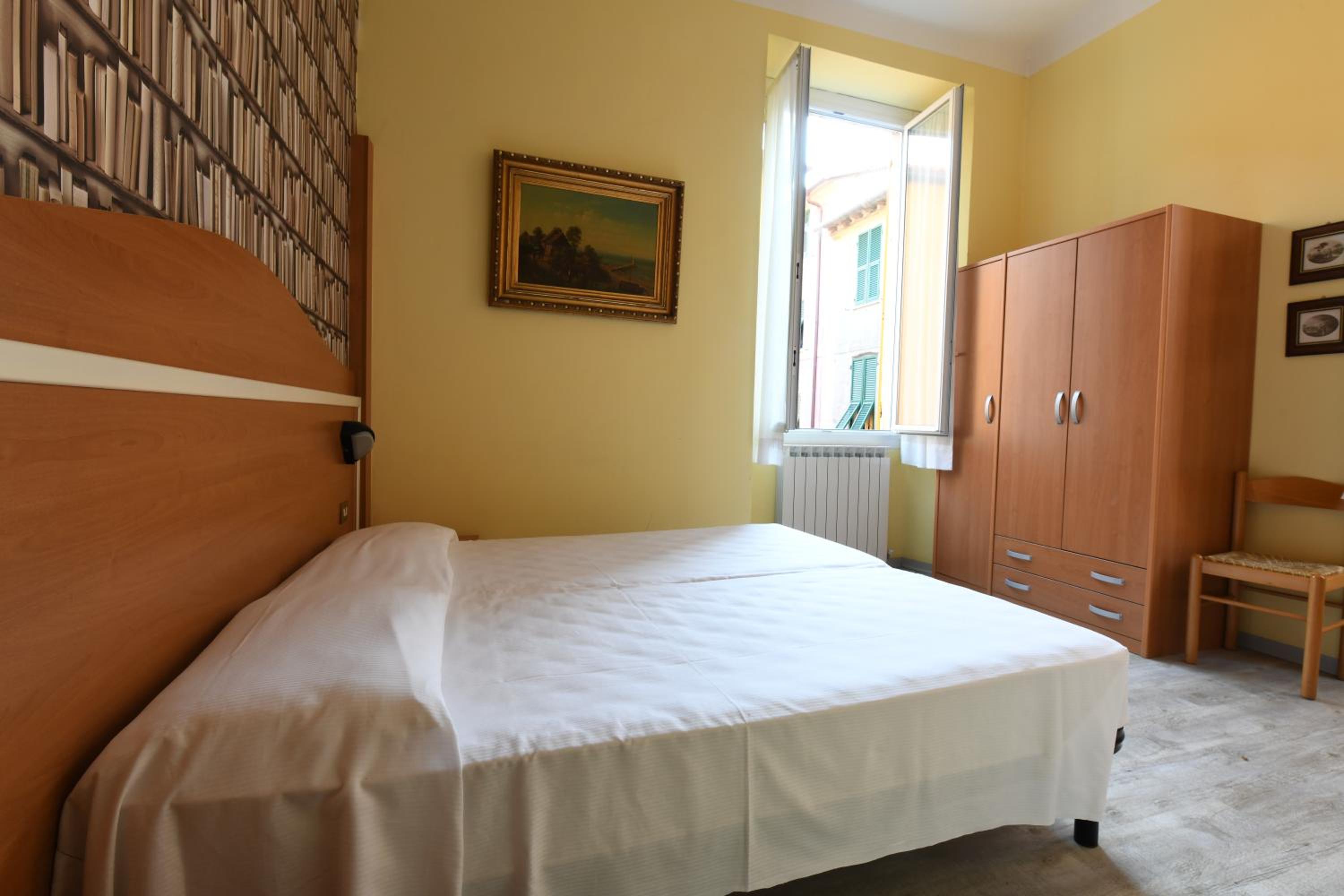 Triple Room - Photo 7
