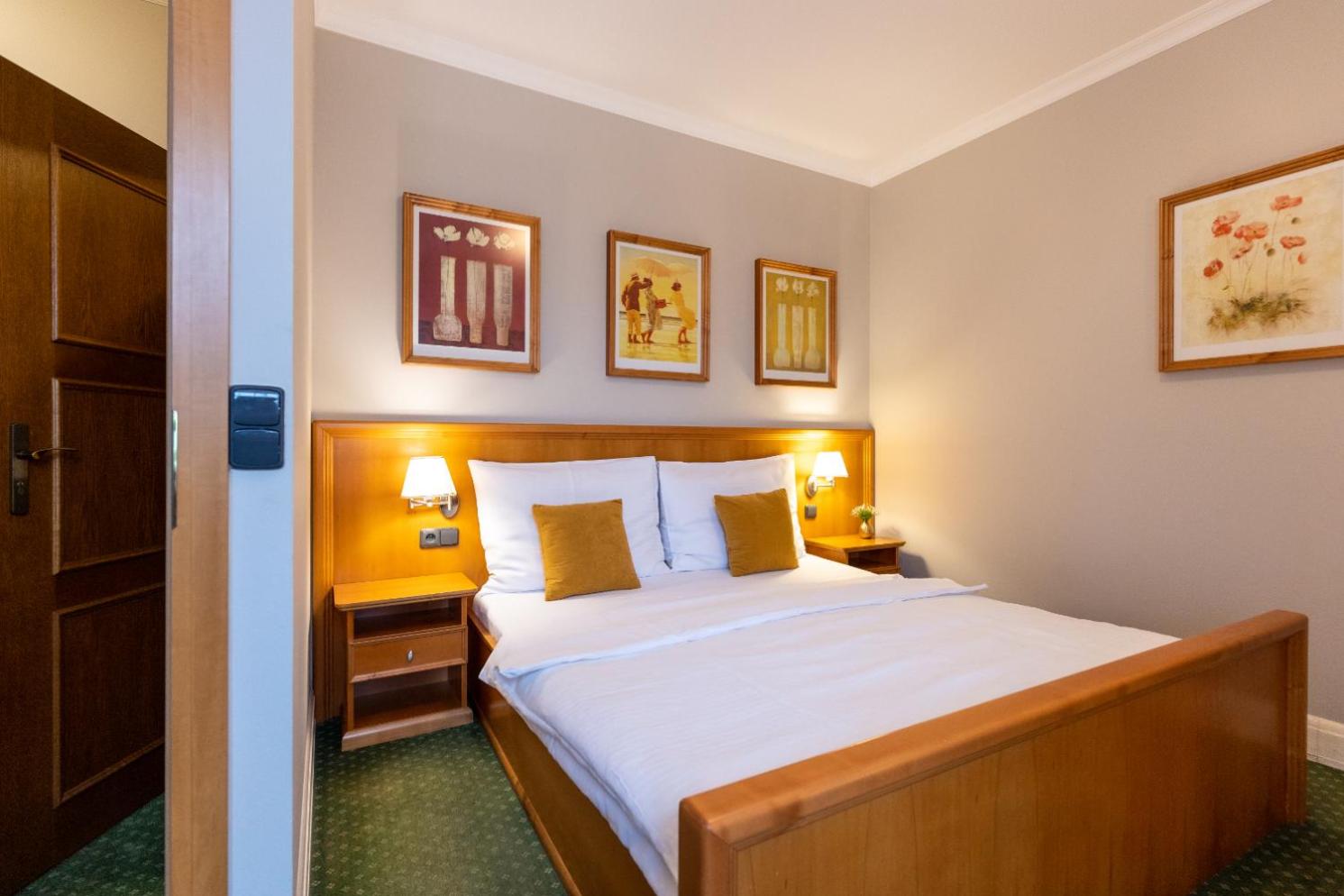 Double Room - Photo 1