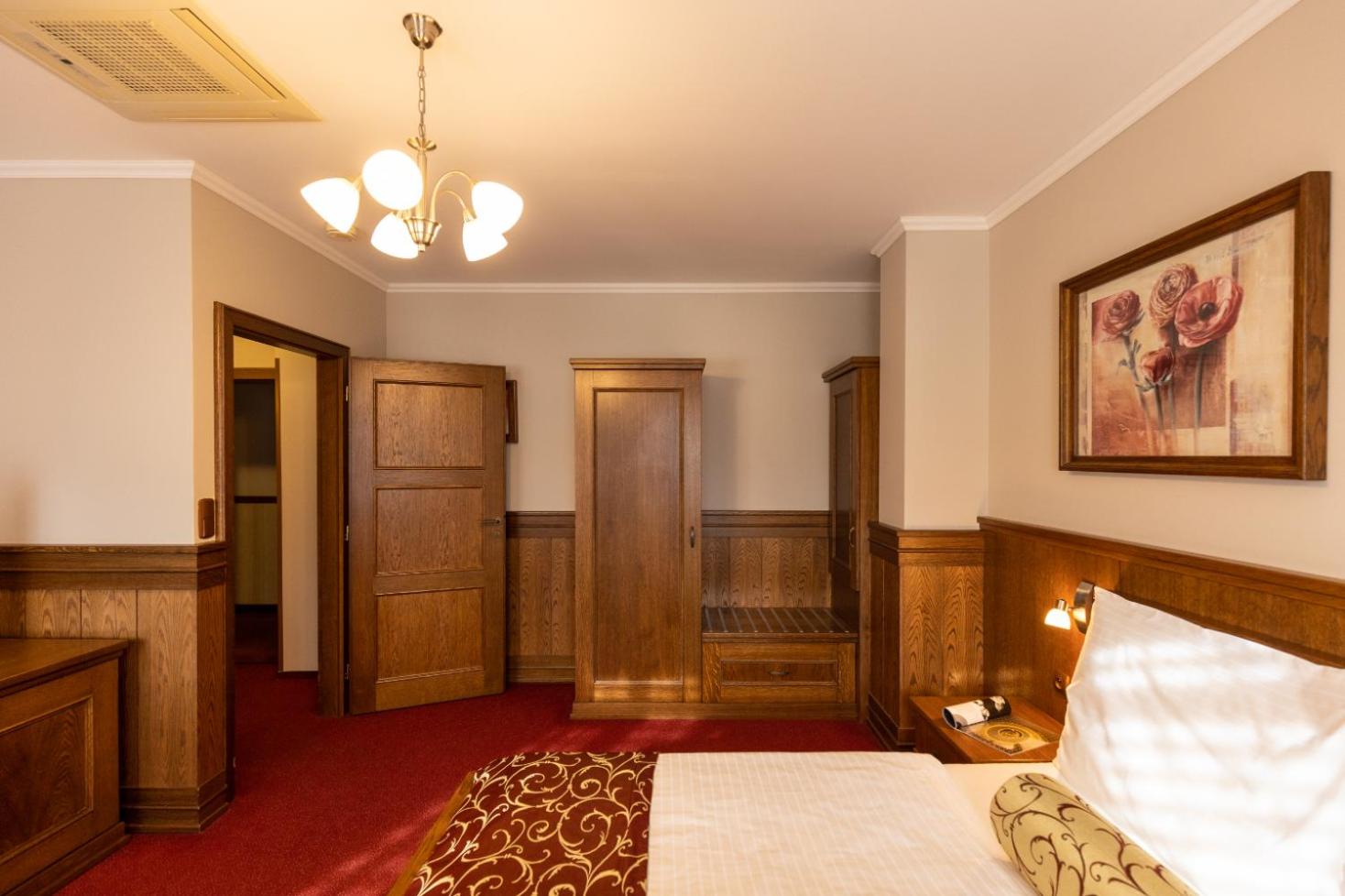Premium Double Room with air condition  - Photo 3