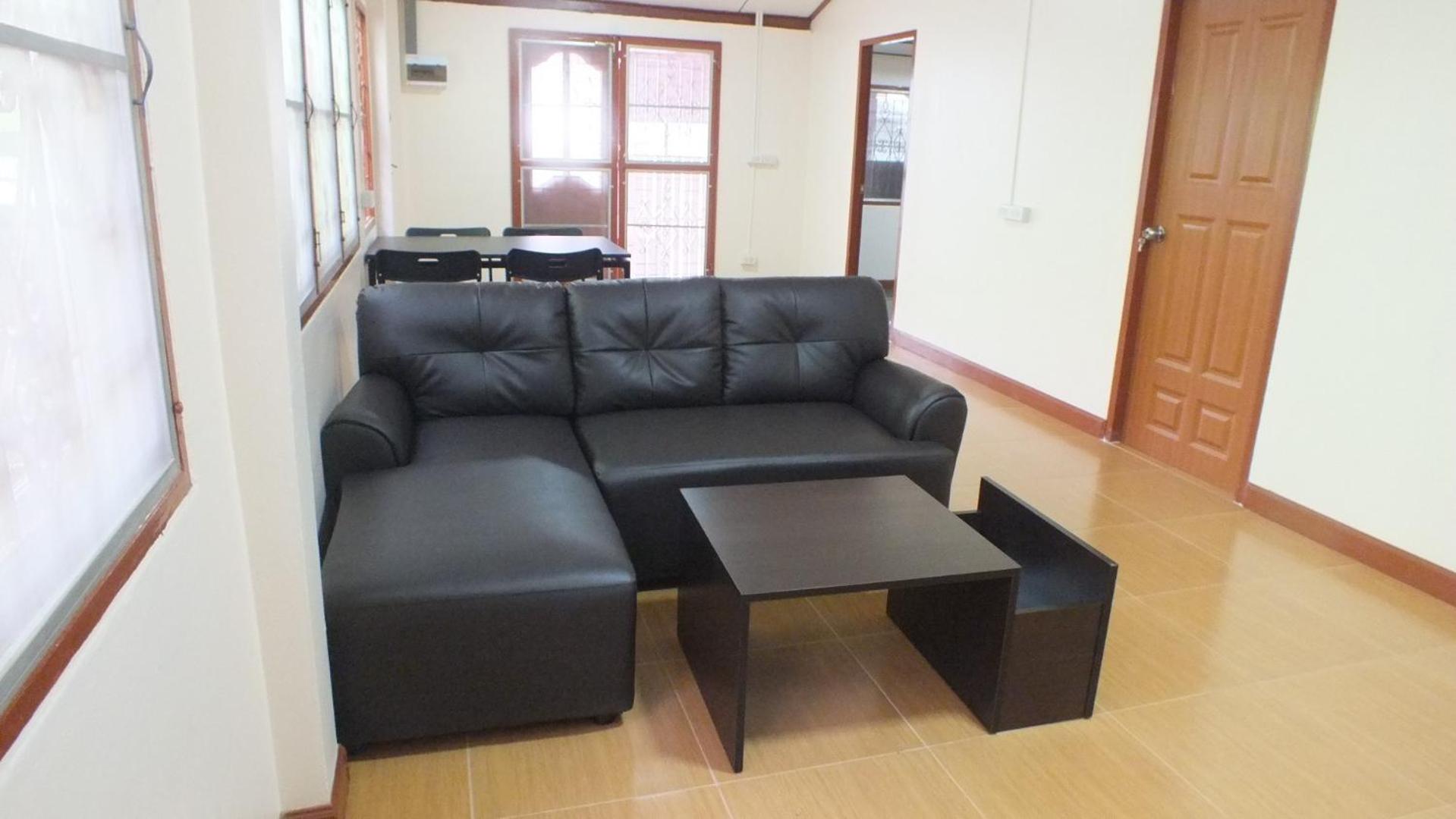 Two-Bedroom Apartment - Photo 5