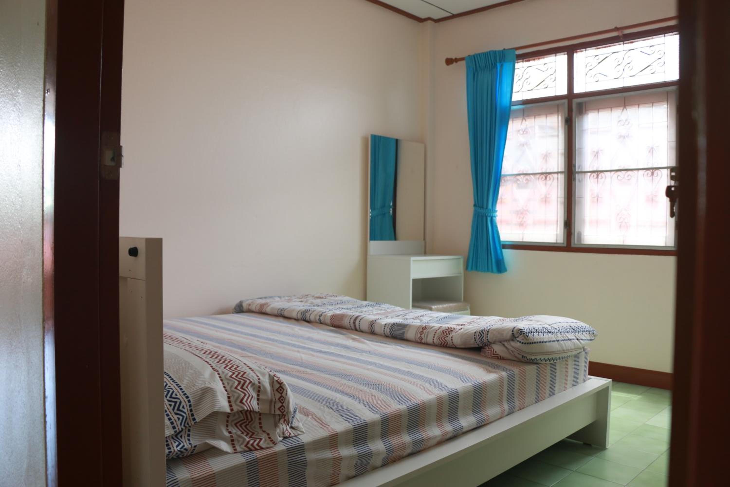 Two-Bedroom Apartment - Photo 7