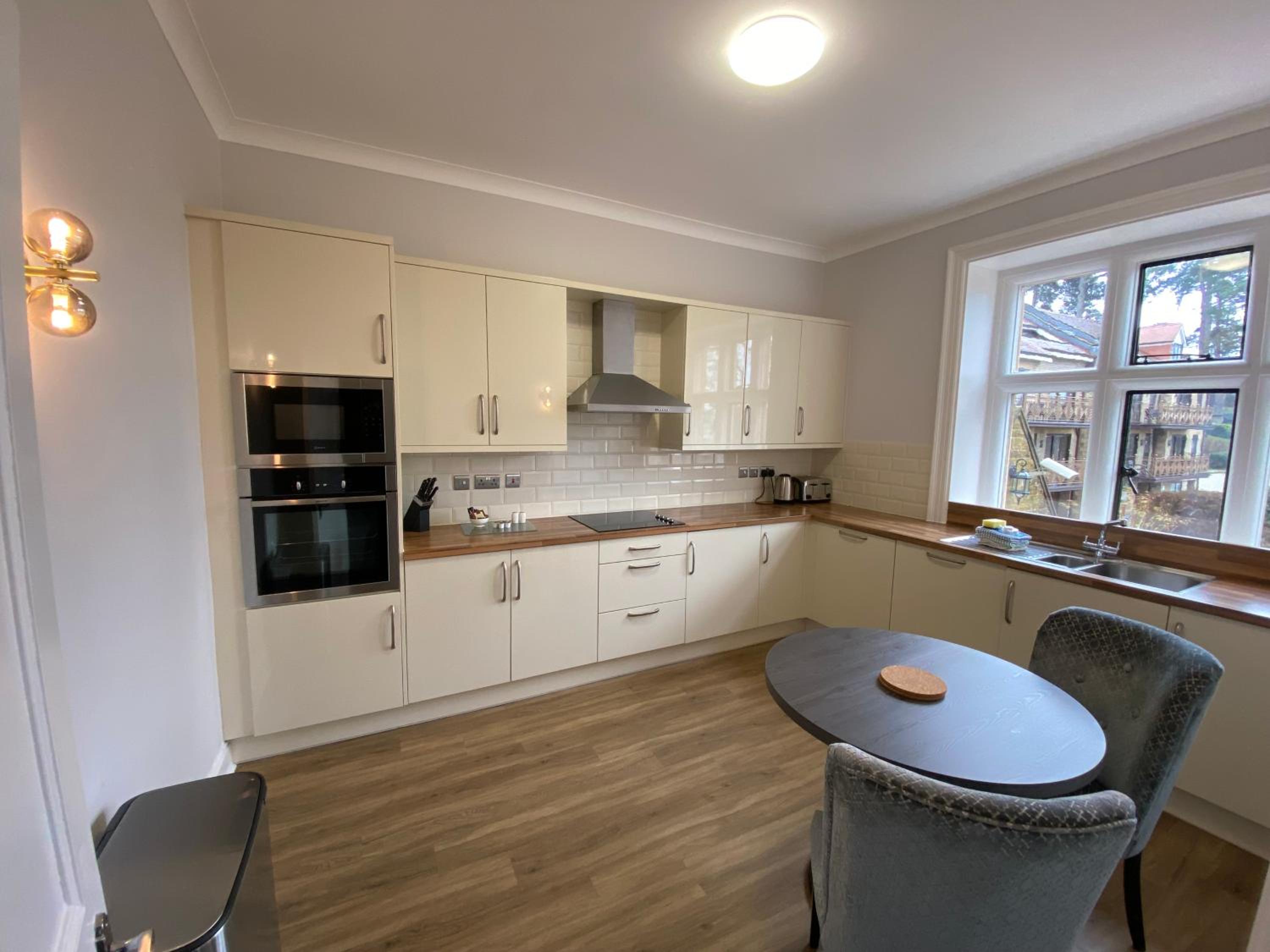 Premium Main Hall Apartment - Two Bedroom with Sofa Bed photo 2