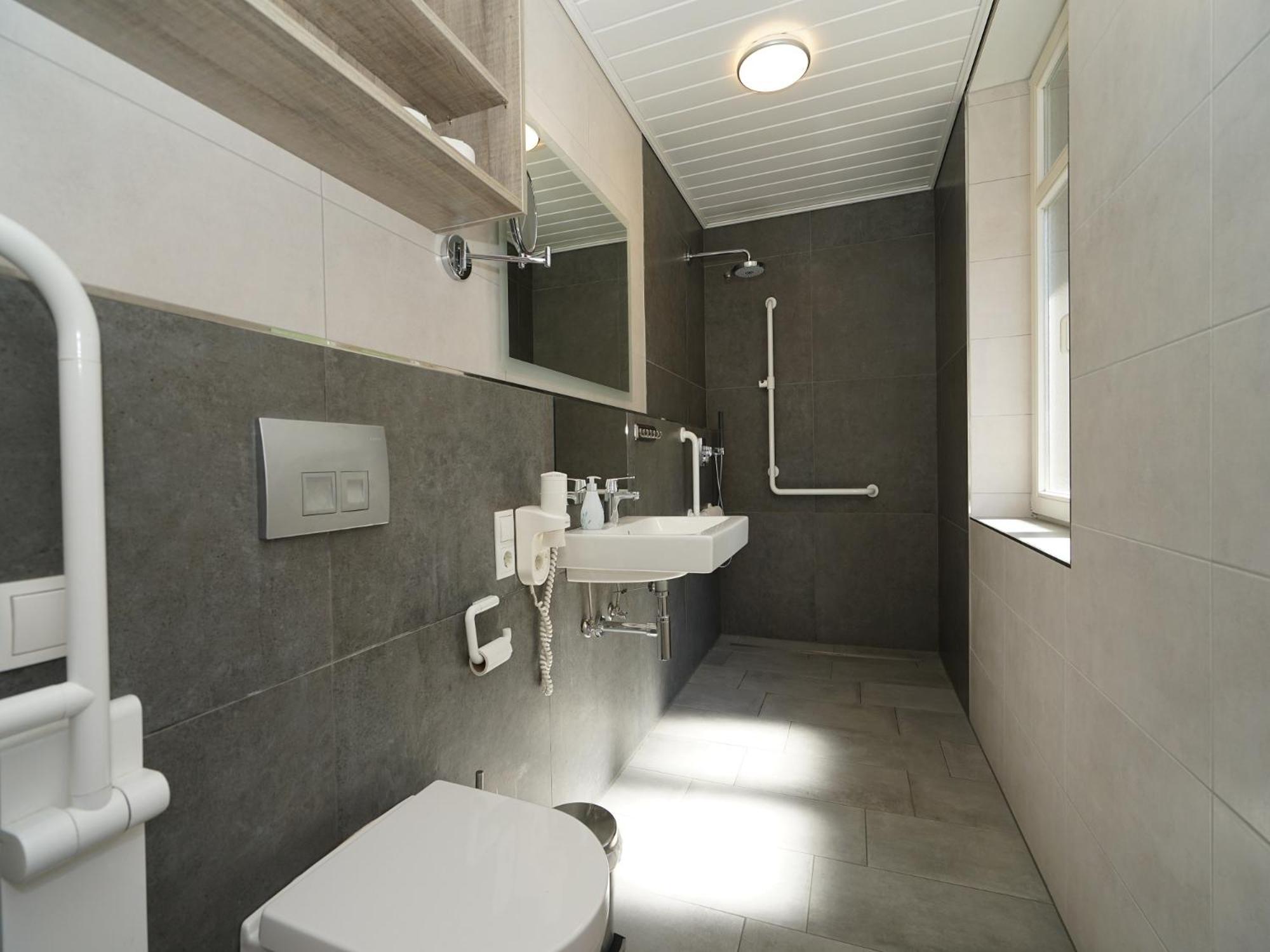 Two-Bedroom Apartment with Terrace photo 3