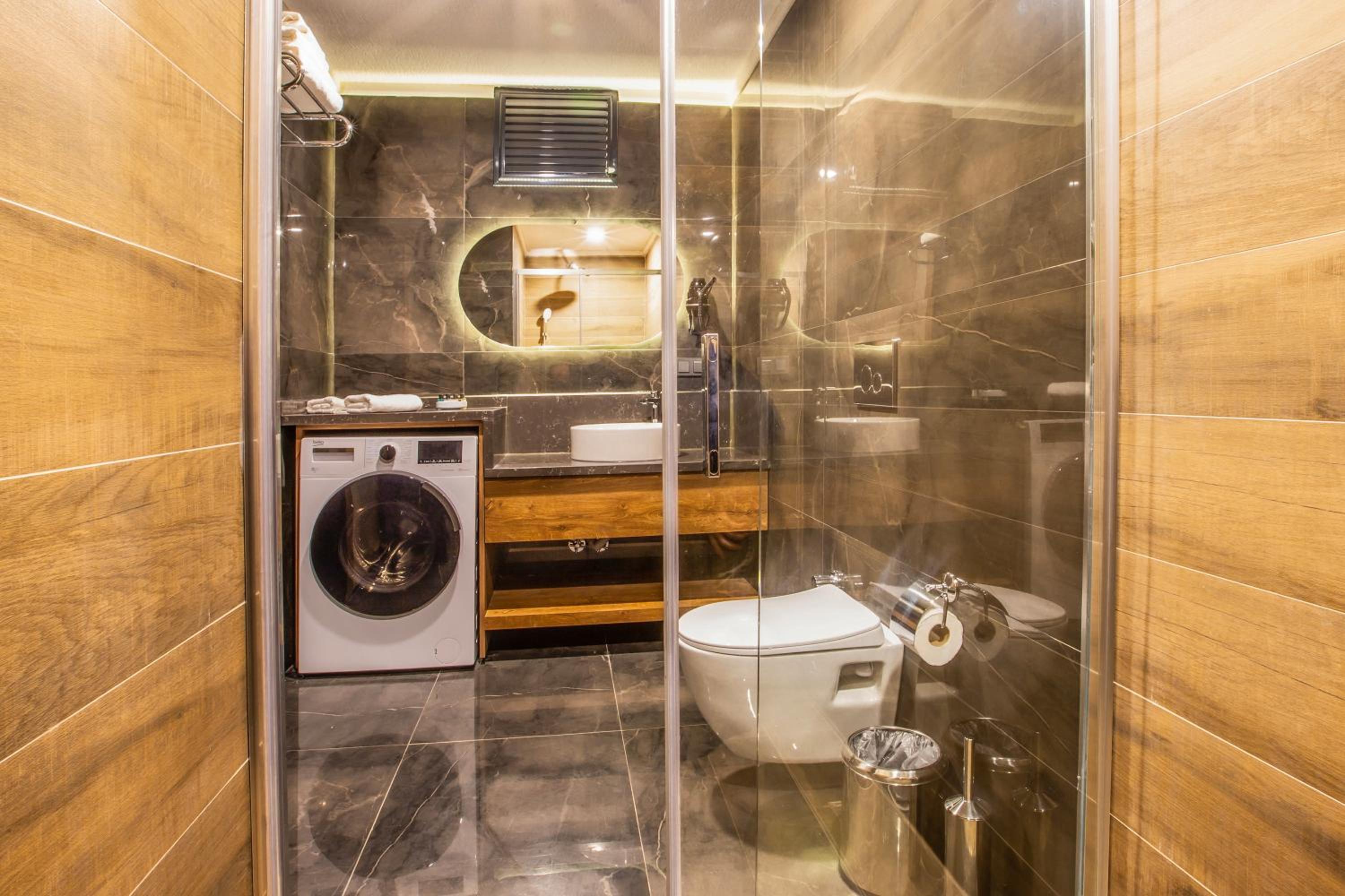 One-Bedroom Apartment - Photo 11
