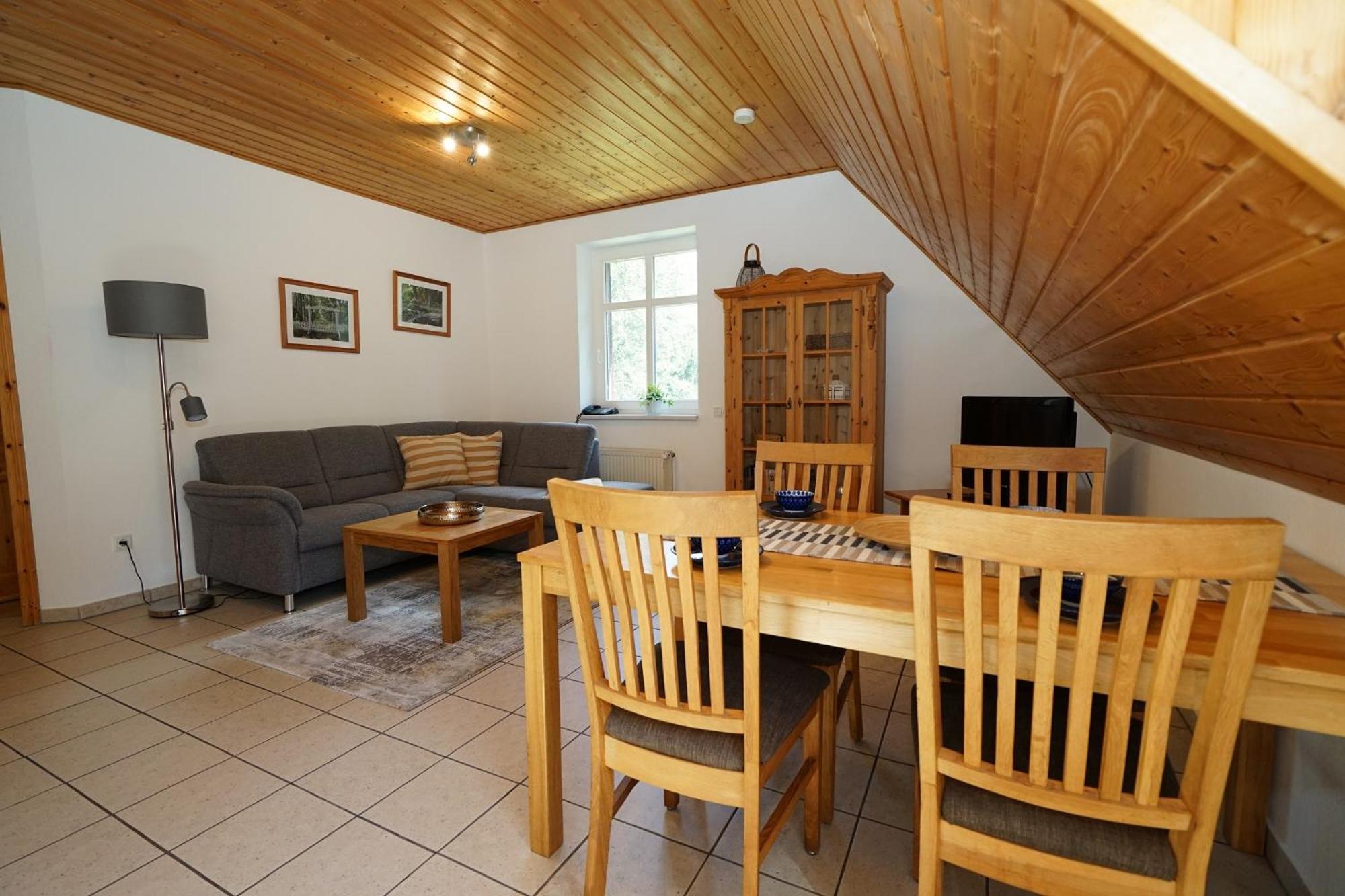 Two-Bedroom Apartment with Garden photo 3