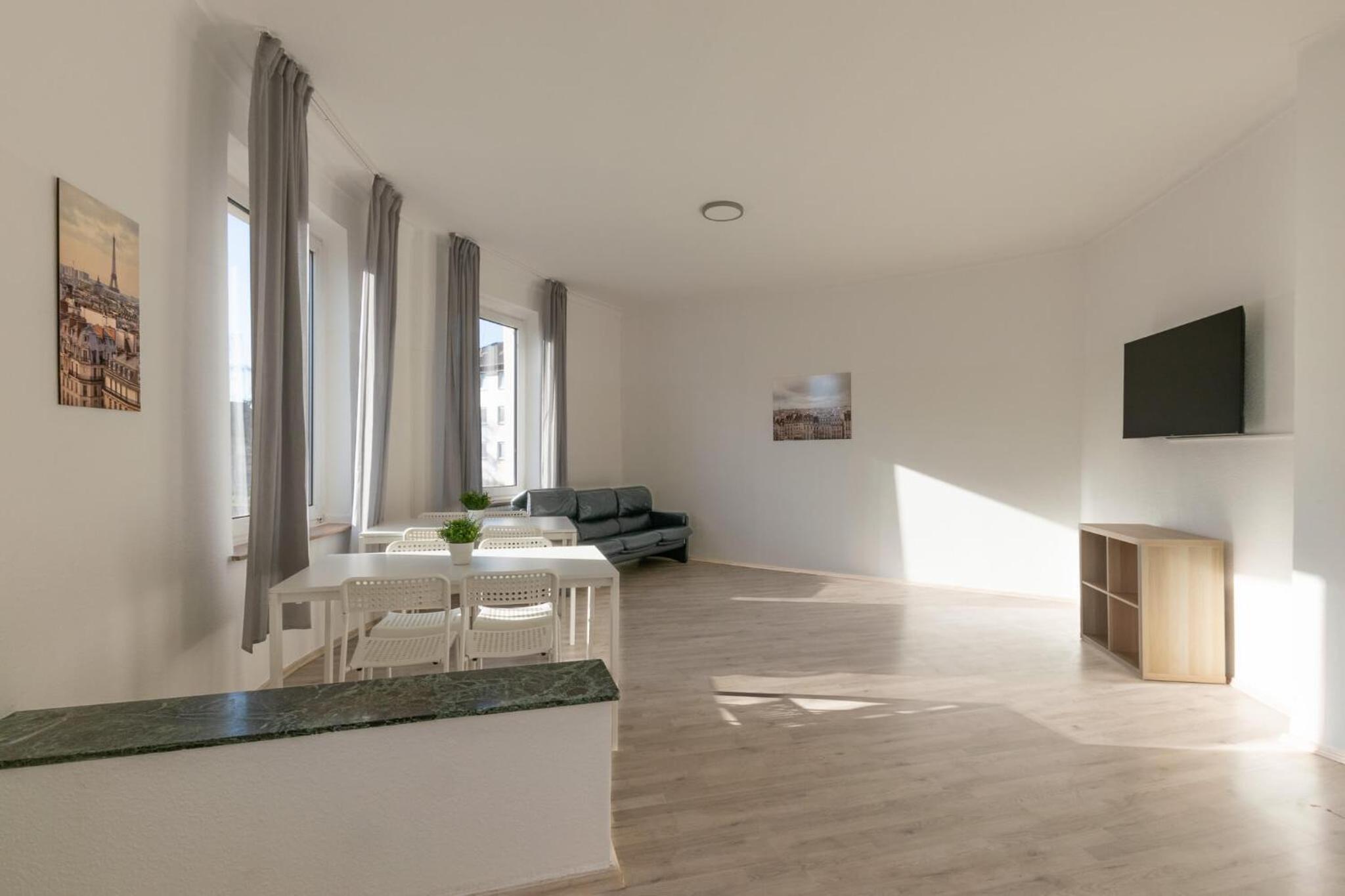Three-Bedroom Apartment photo 1