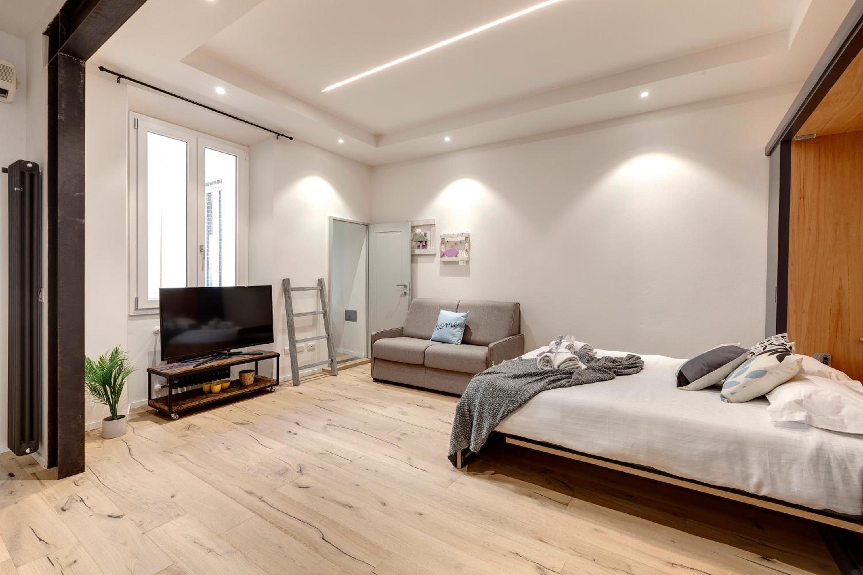 Apartment photo 1