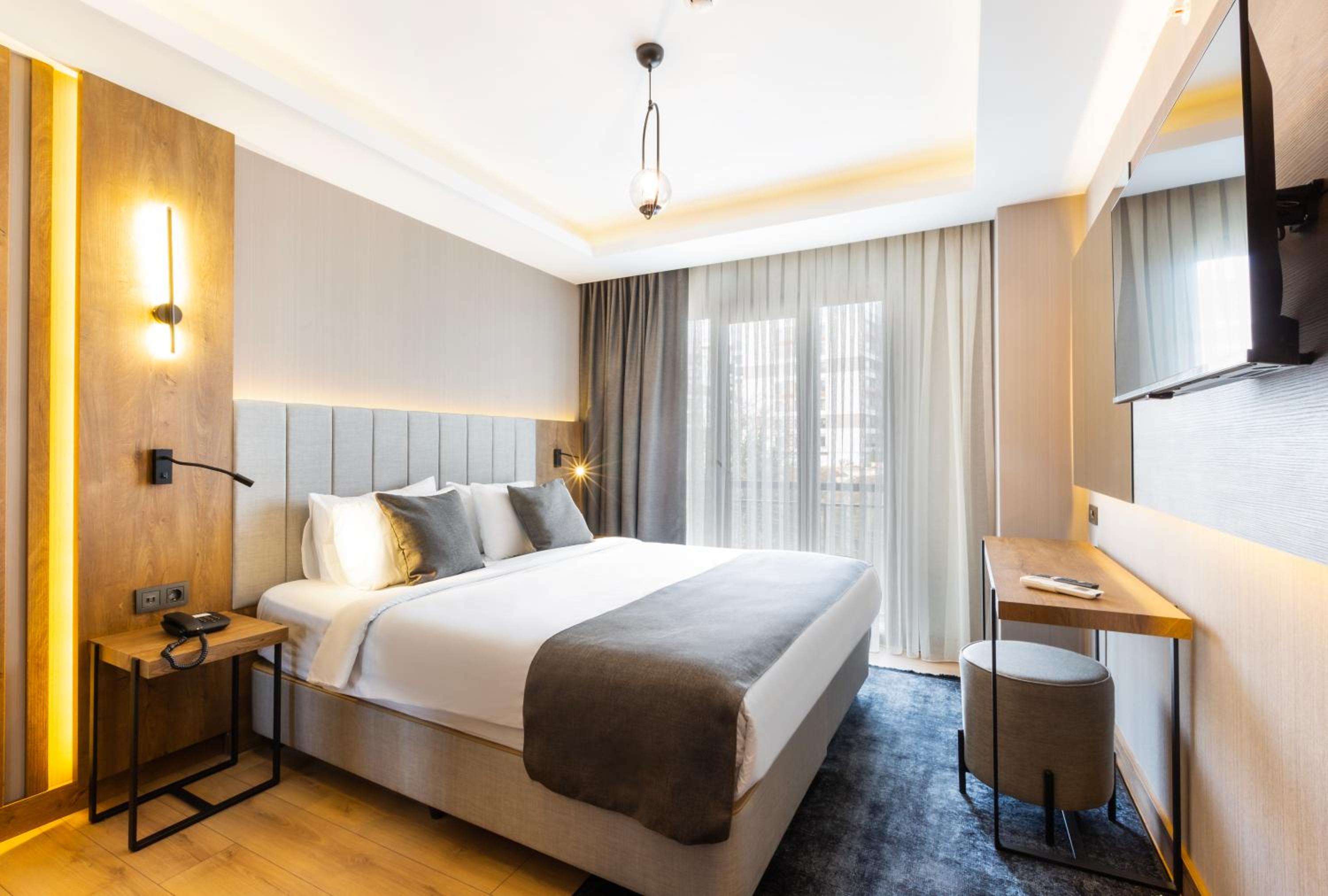 One-Bedroom Apartment - Photo 10