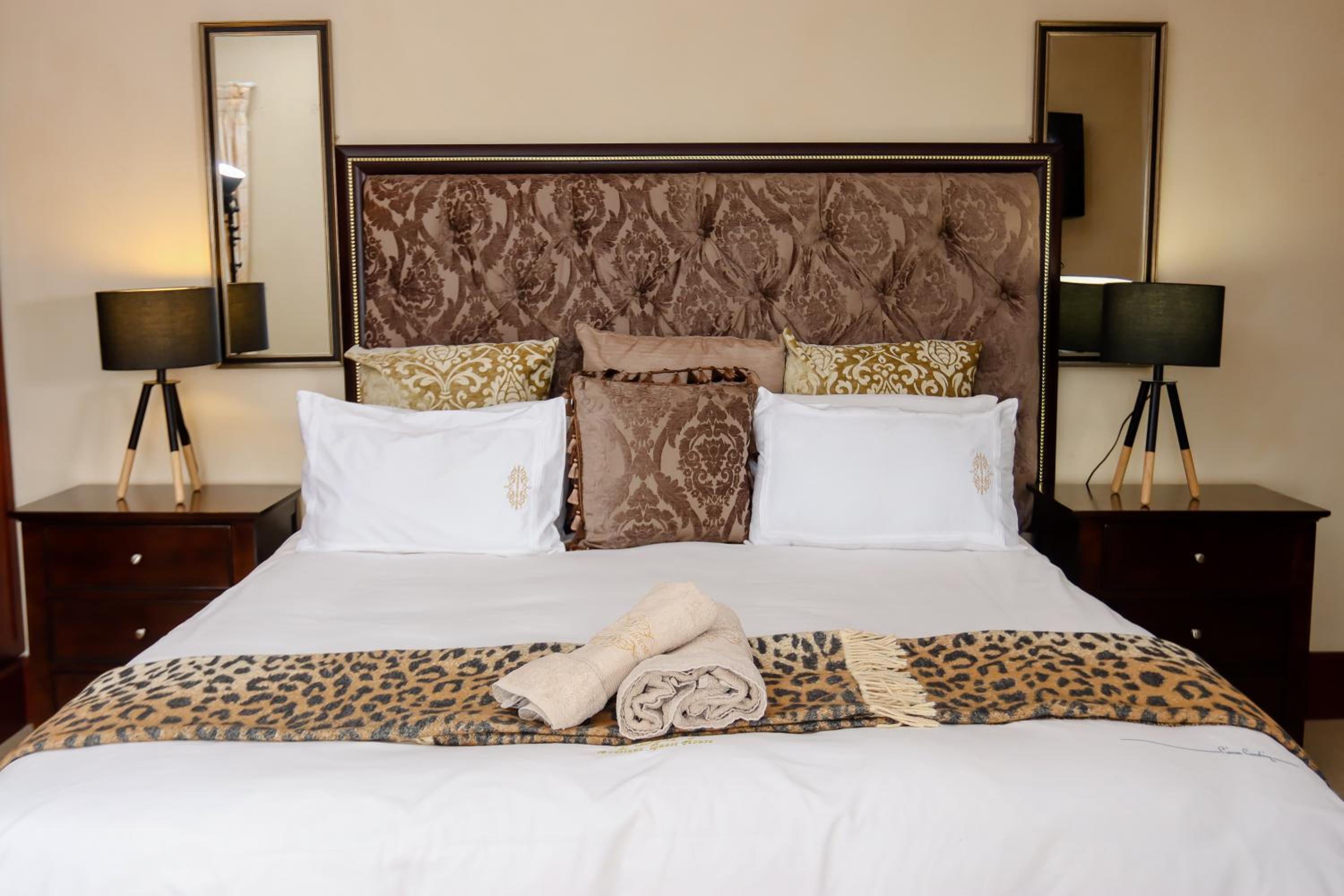 Executive King Room - Photo 7